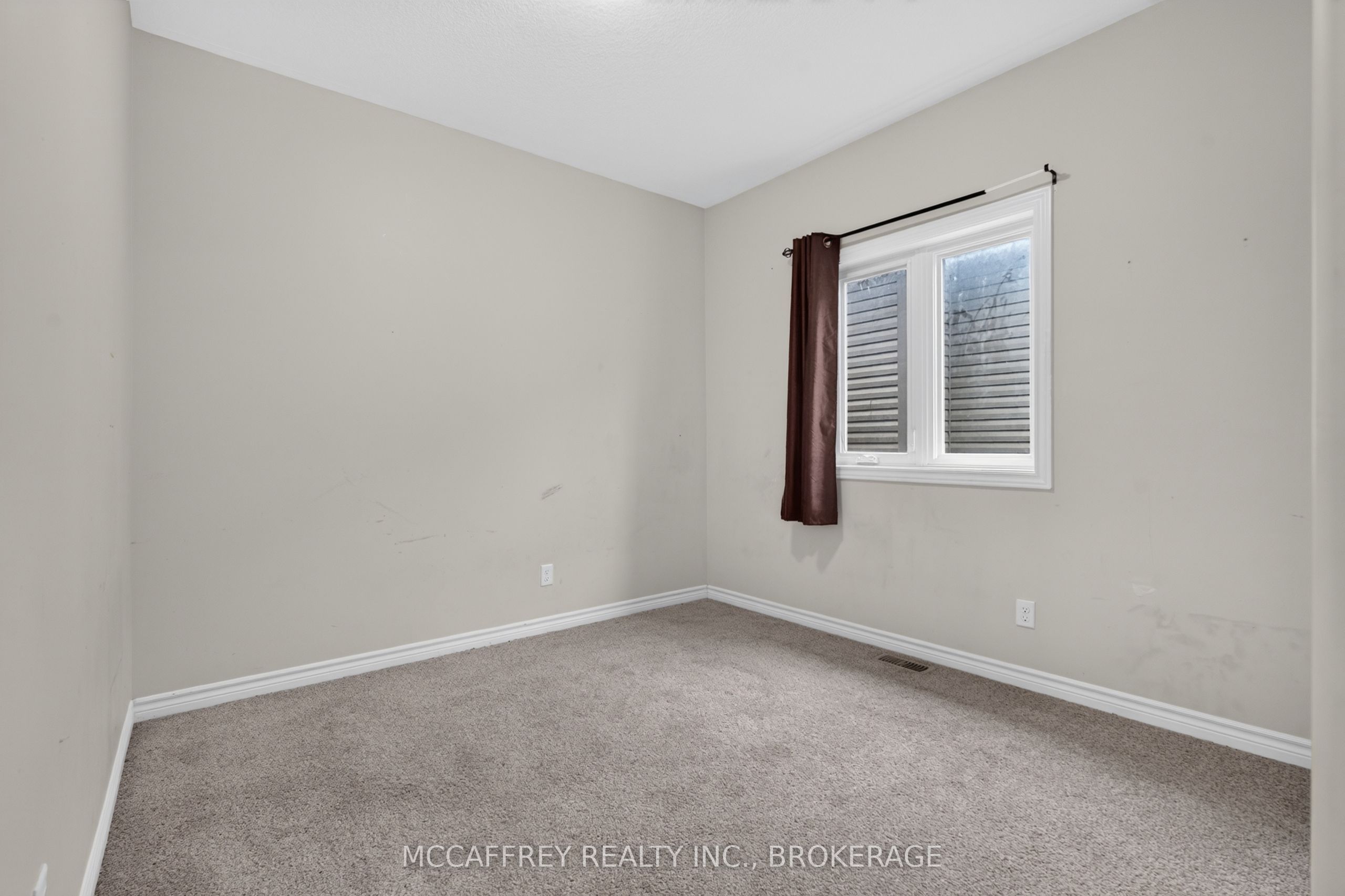 1286 Carfa Crescent Property Photo 29