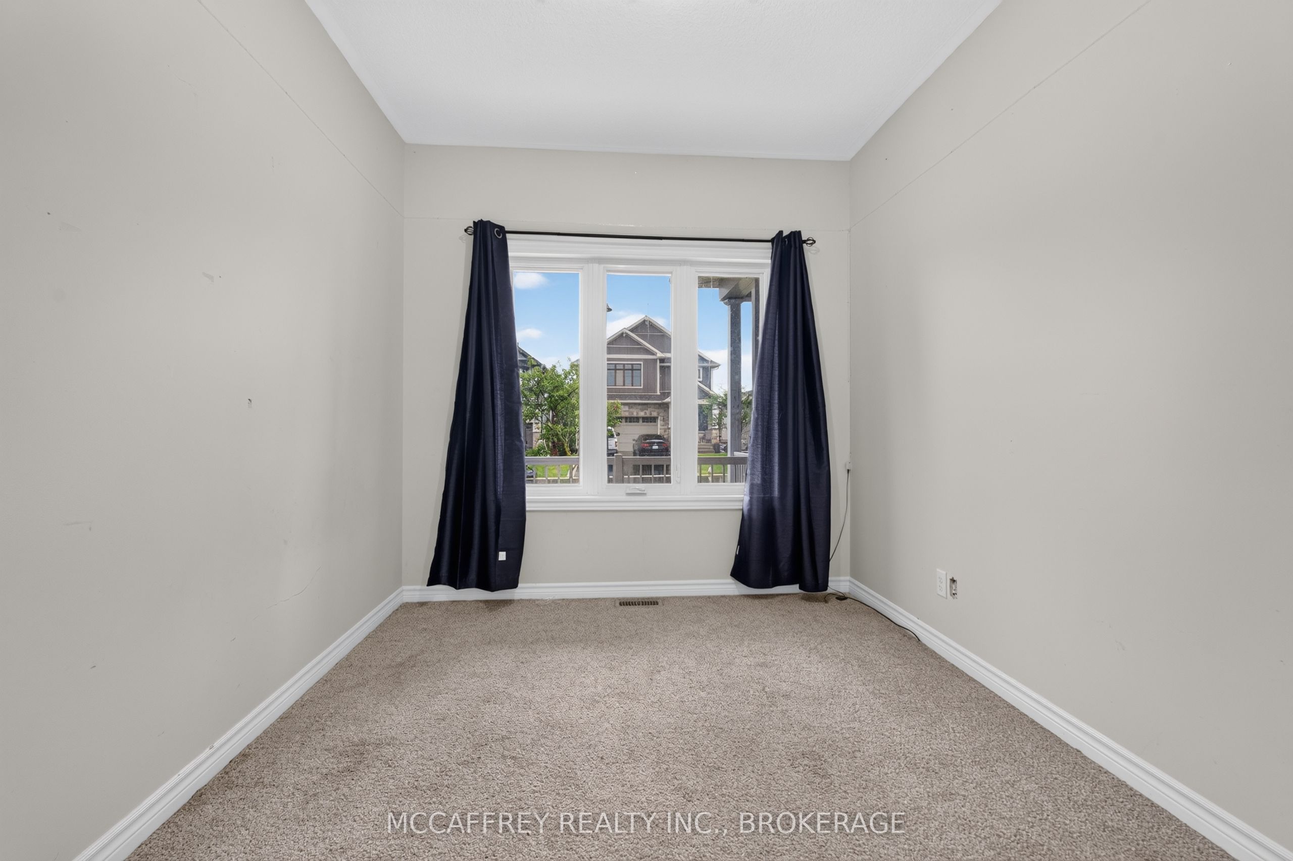 1286 Carfa Crescent Property Photo 31