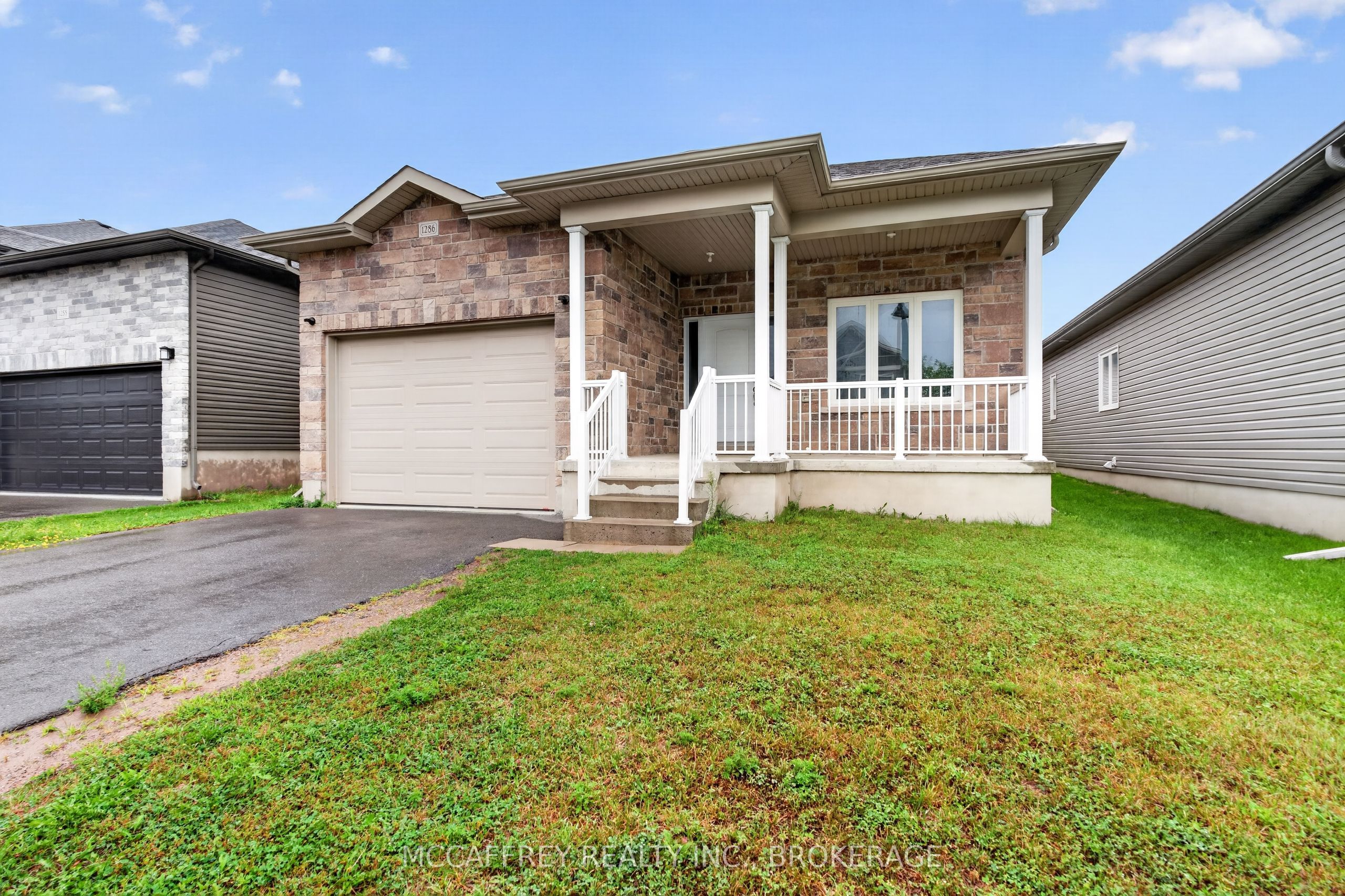 1286 Carfa Crescent Property Photo 47