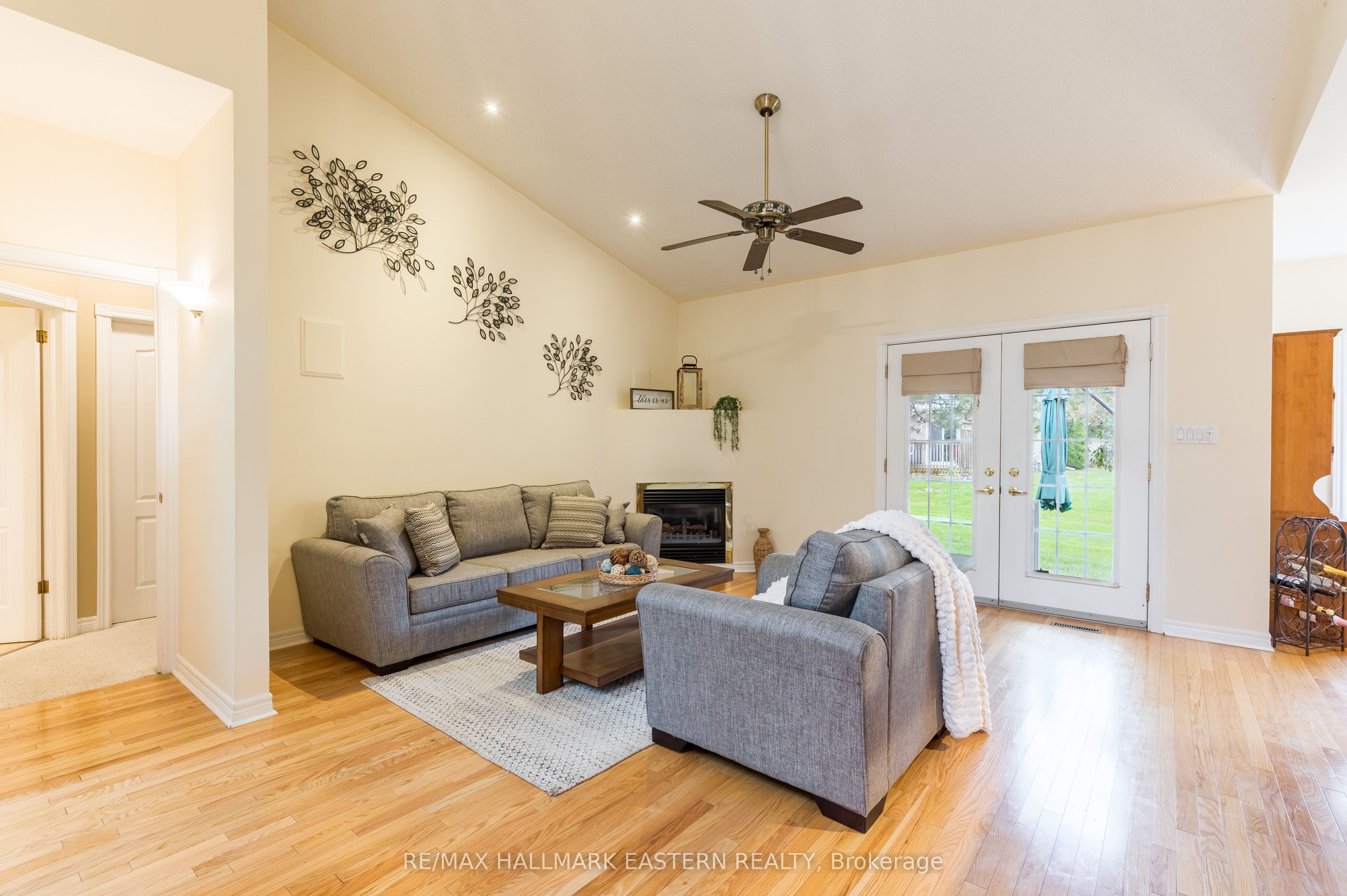 300 Franmor Drive 2 Property Photo 7