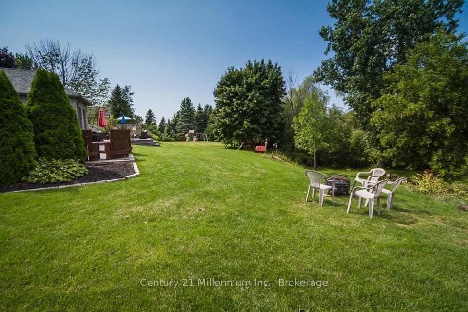 72235 Lakeshore Drive Property Photo 7