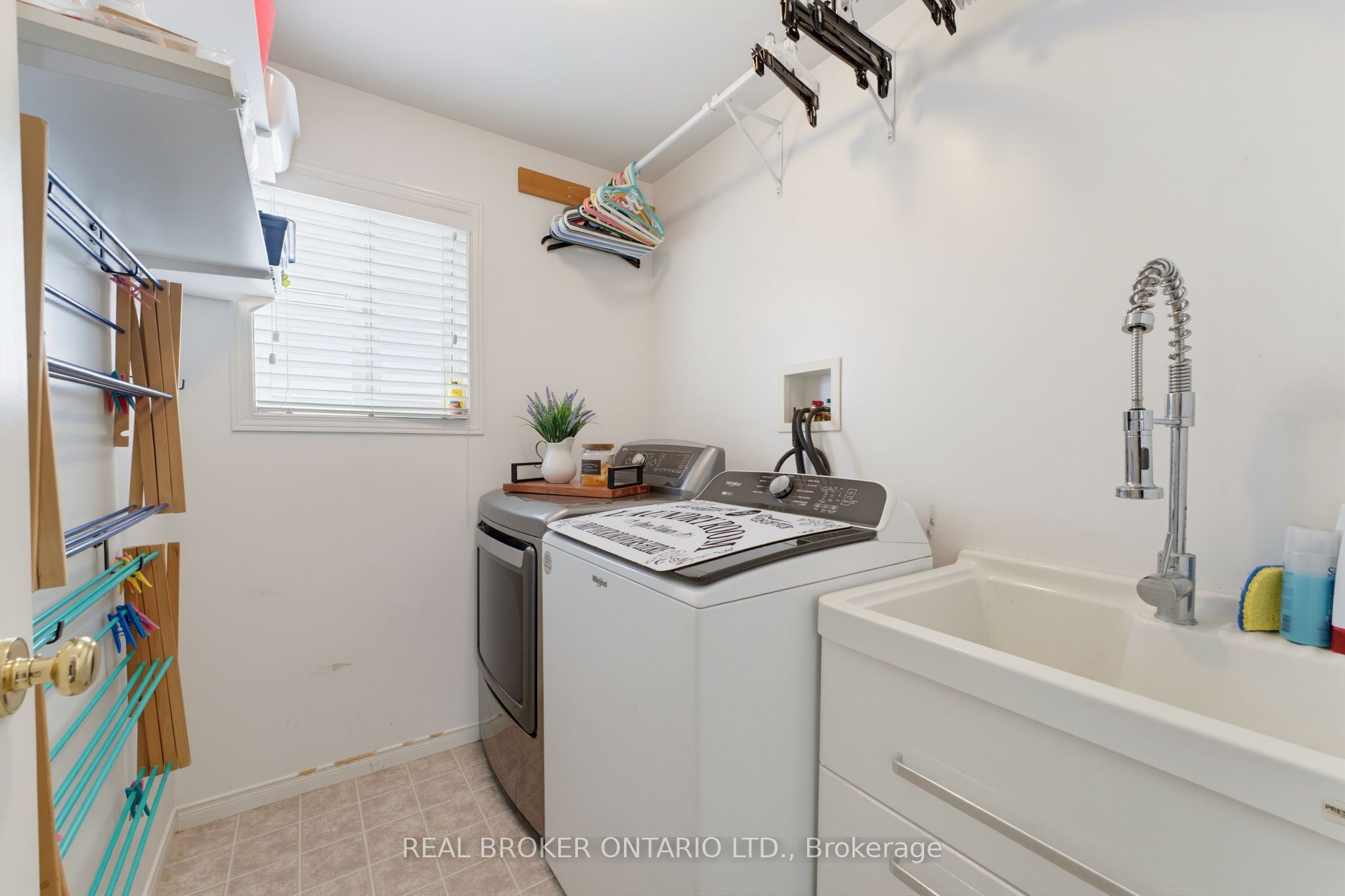 592 Little Dover Crescent Property Photo 20