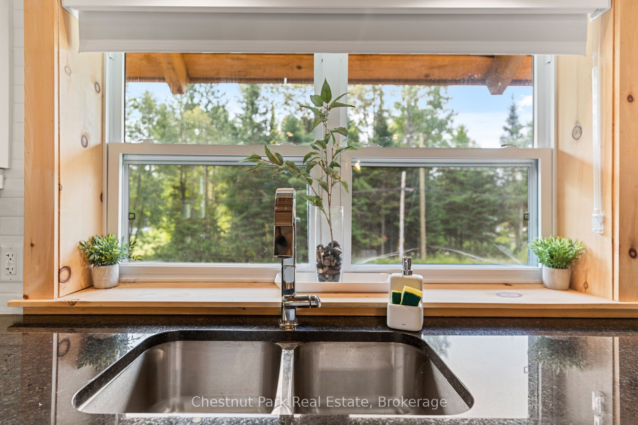 2517 North Shore Road Property Photo 16