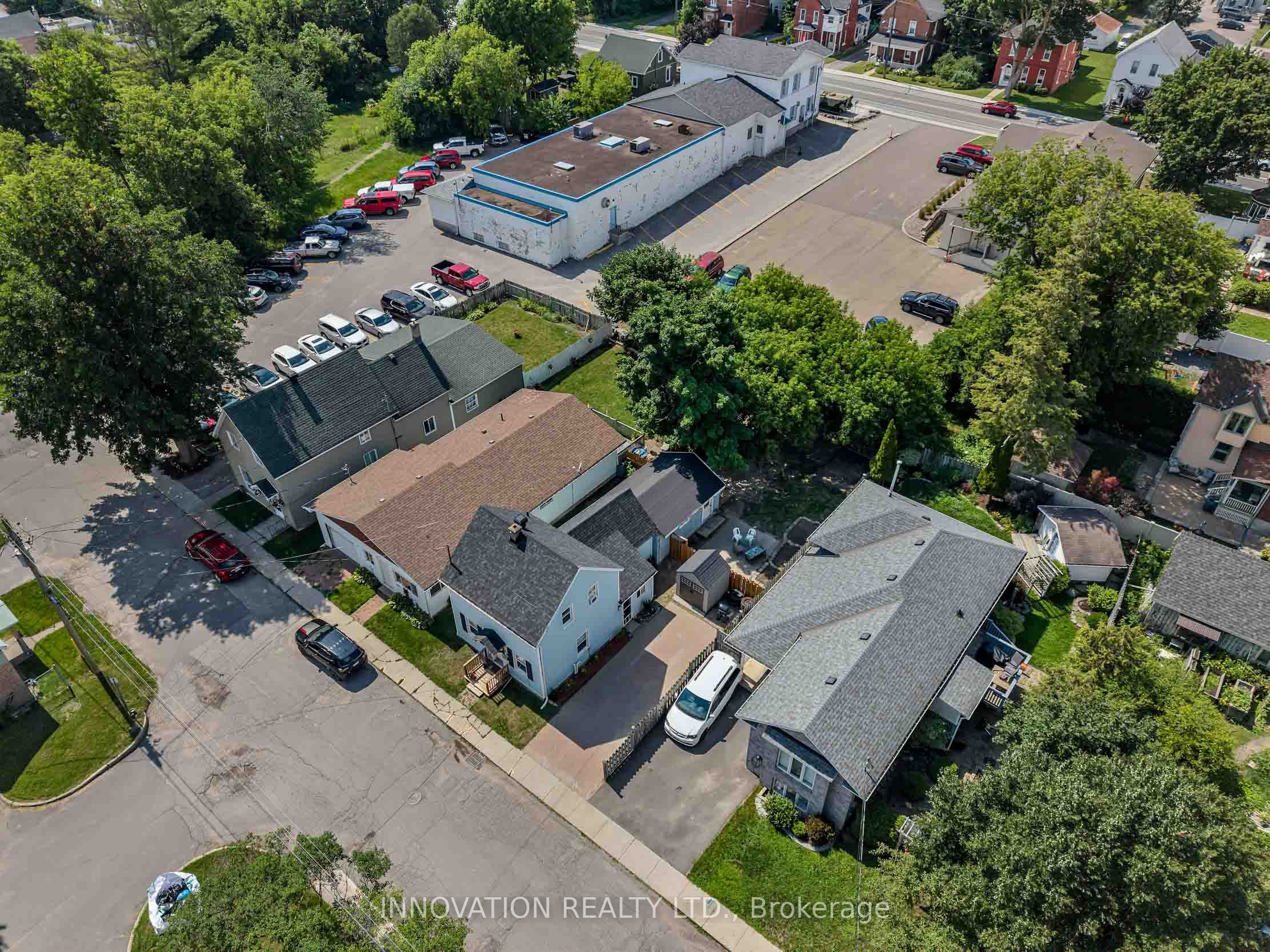 58 Russell Street N Property Photo 38