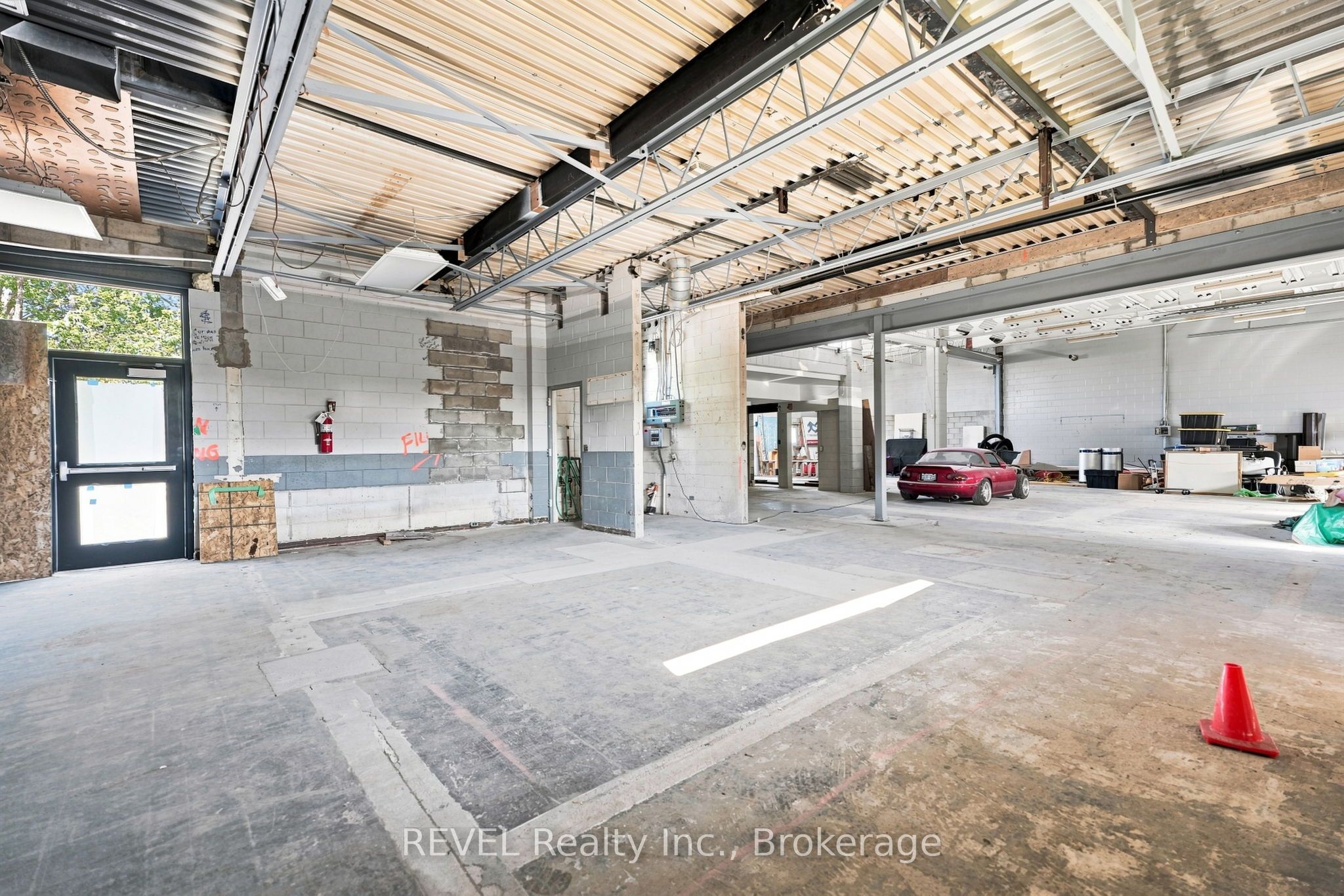 271 Ridgeway Road Property Photo 11