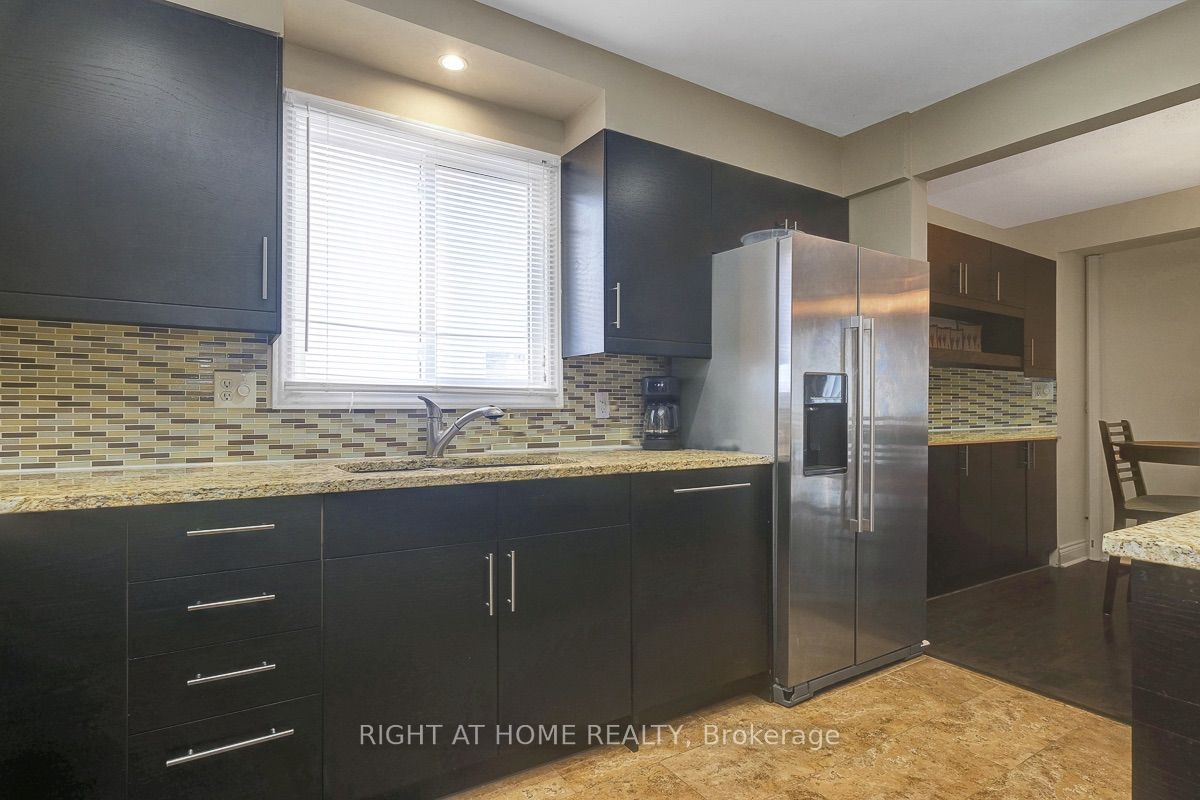 1736 Stoneboat Crescent Property Photo 15