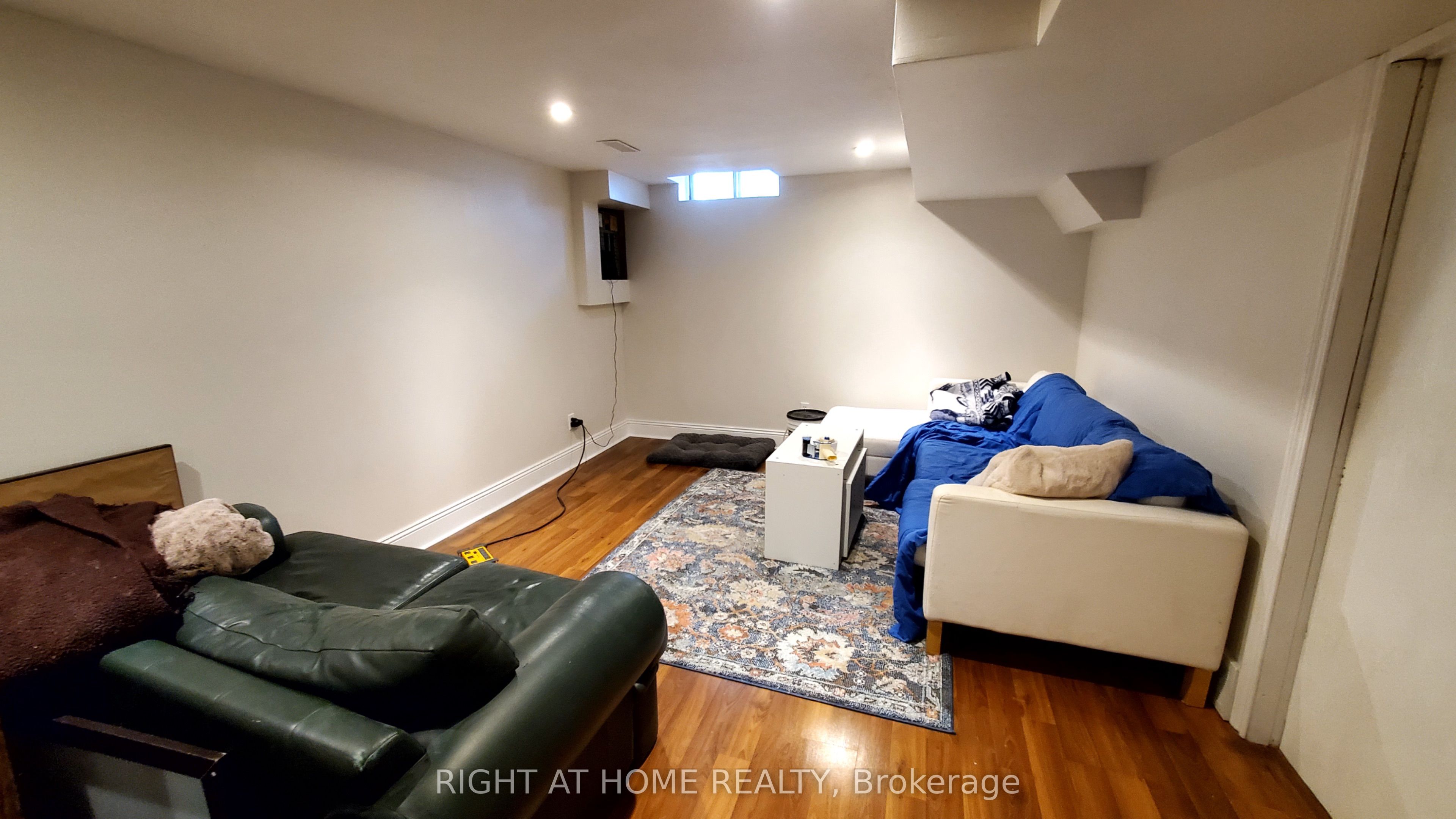 1736 Stoneboat Crescent Property Photo 27