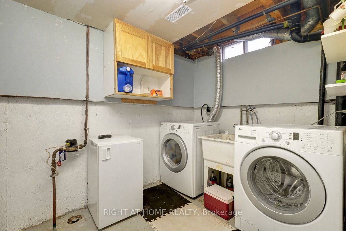 1736 Stoneboat Crescent Property Photo 28