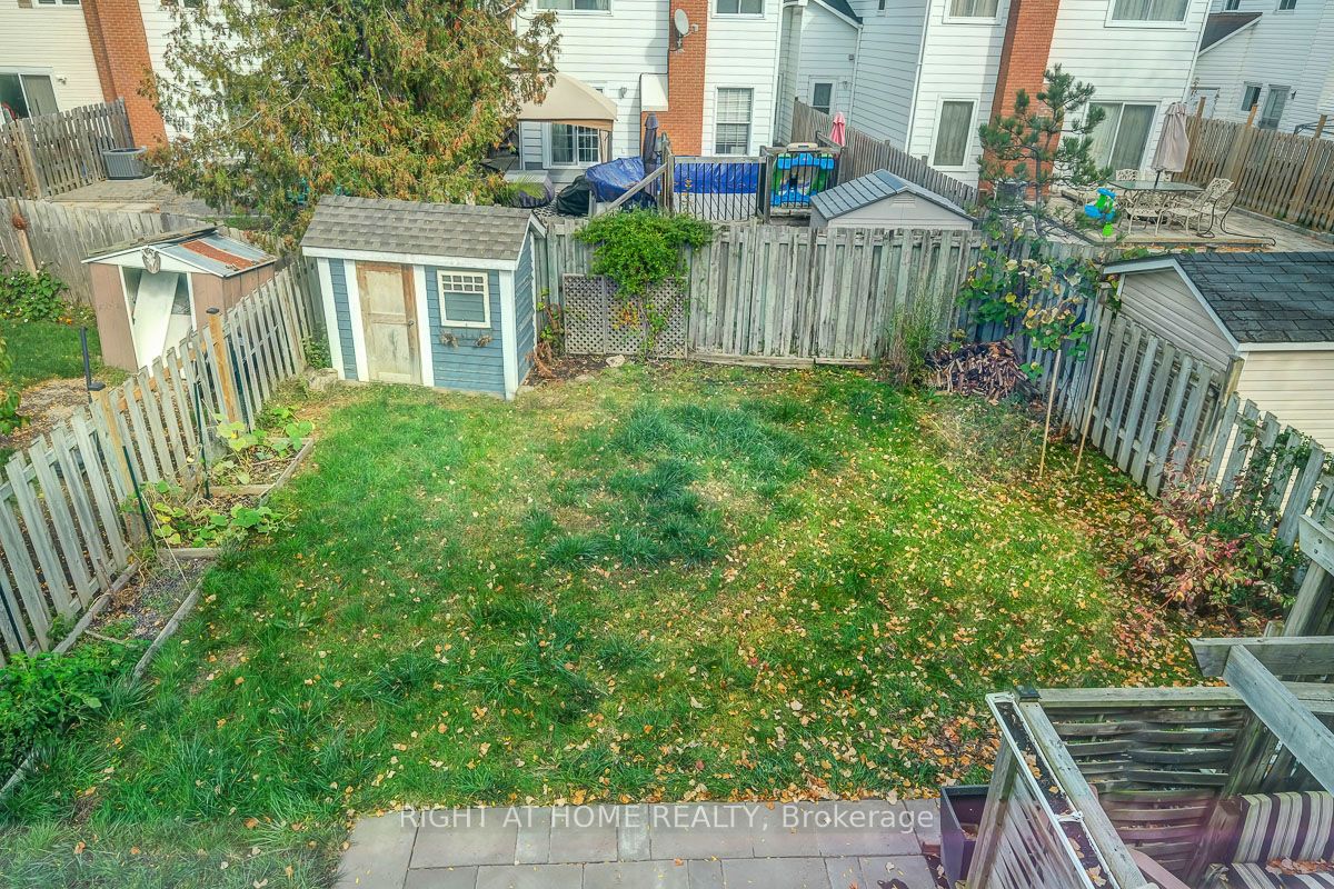 1736 Stoneboat Crescent Property Photo 31