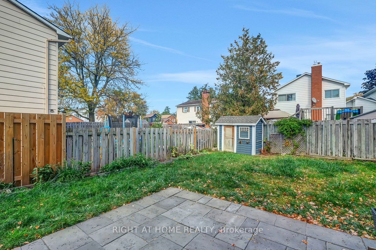 1736 Stoneboat Crescent Property Photo 32