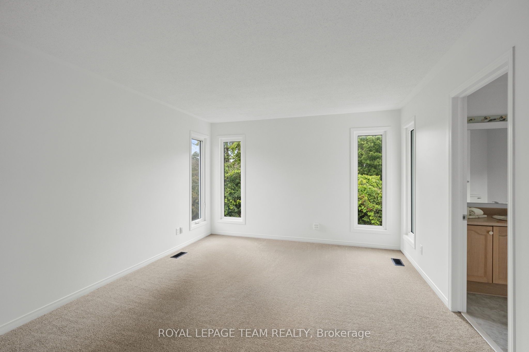 77 Sherring Court Property Photo 25