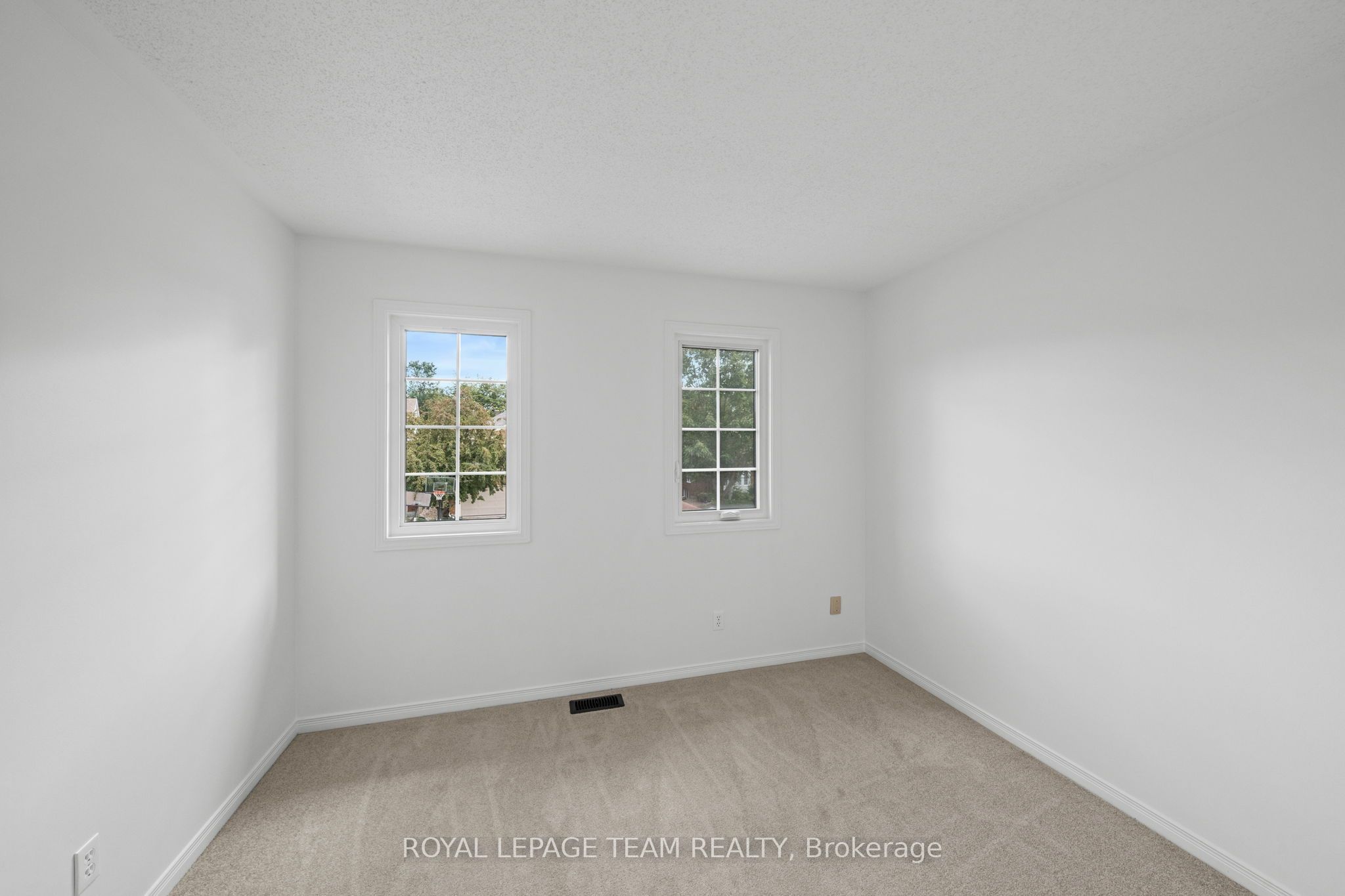 77 Sherring Court Property Photo 32