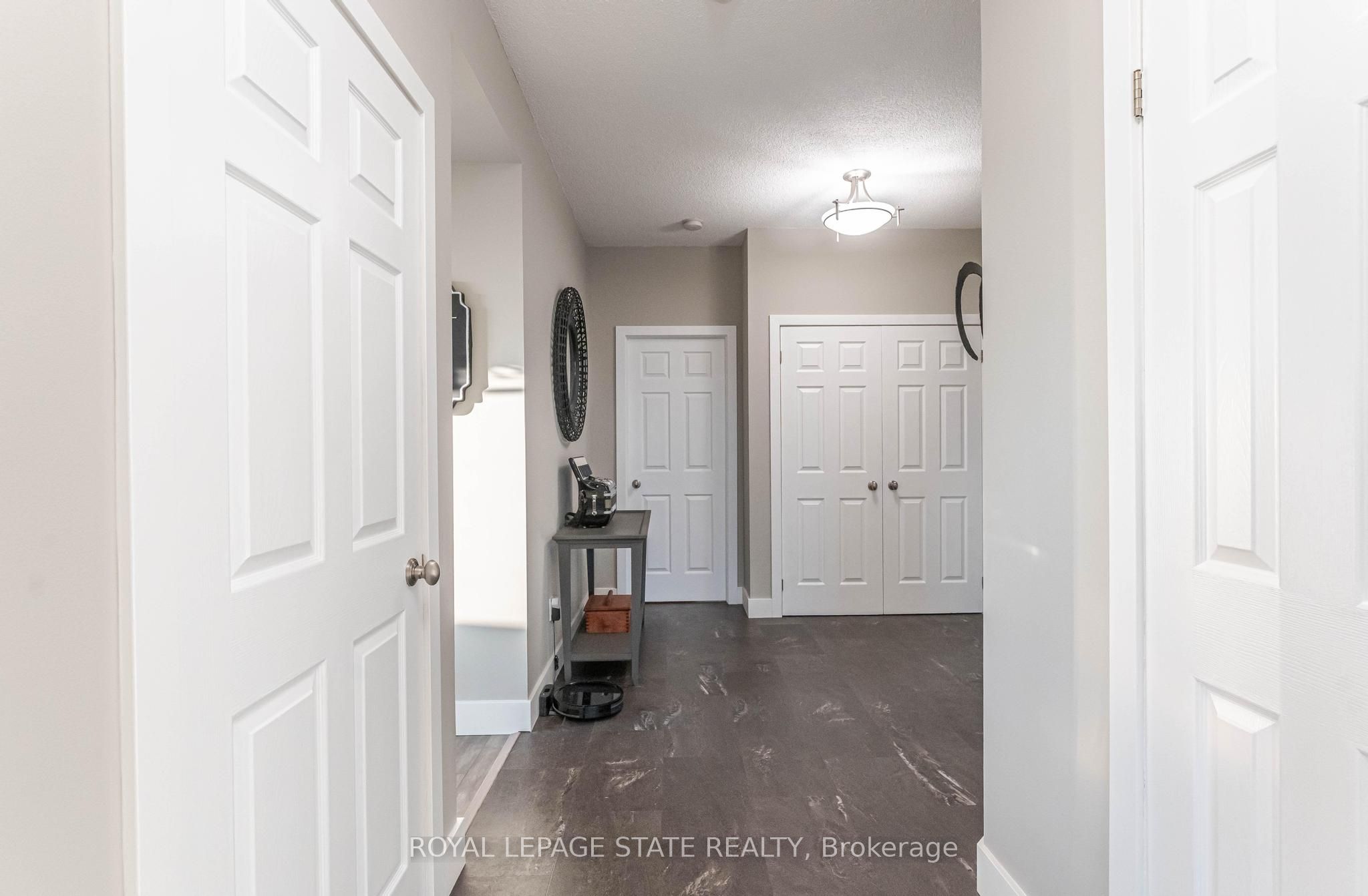 67 Caroline Street S 17c Property Photo 27