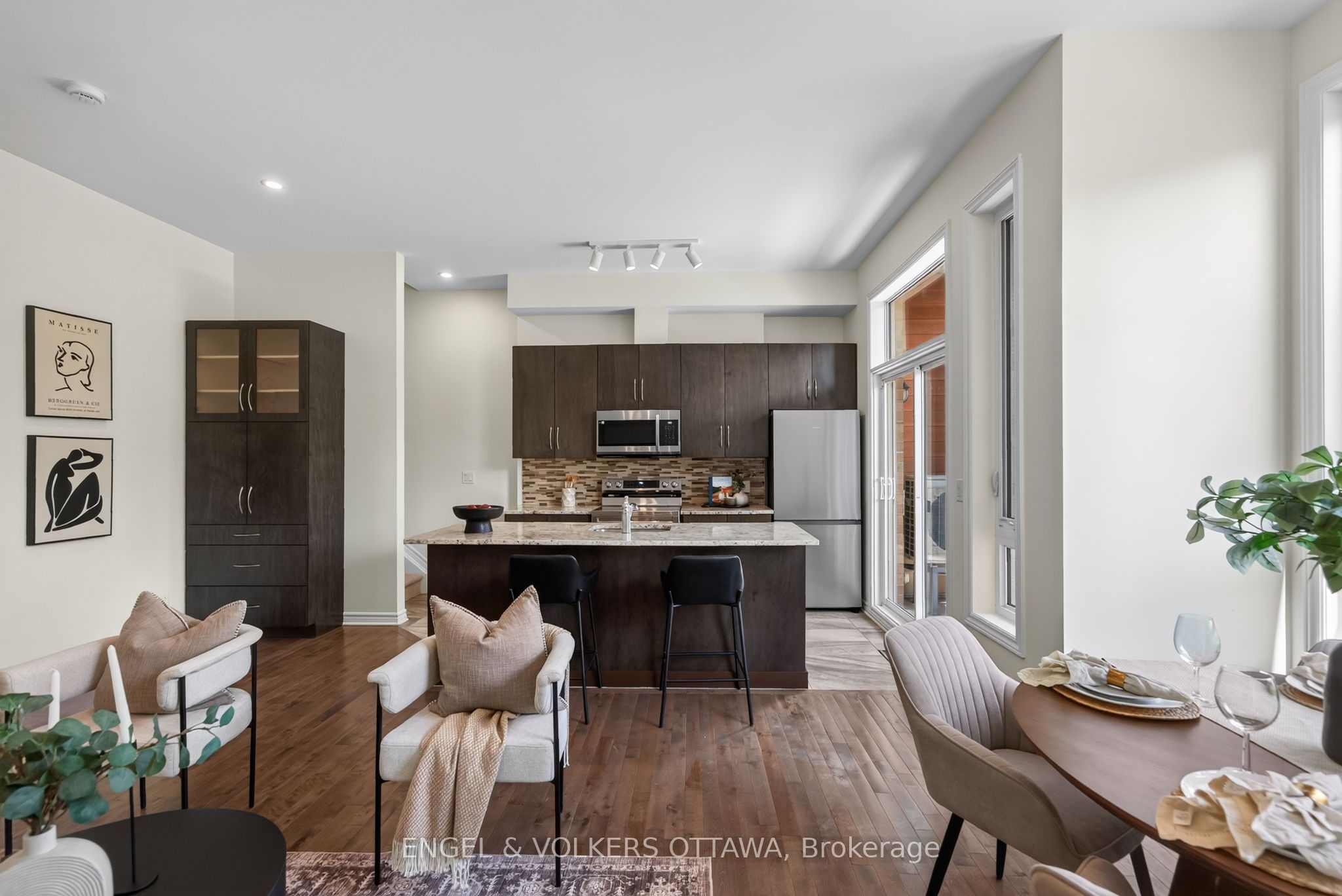 3652 Downpatrick Road Property Photo 11