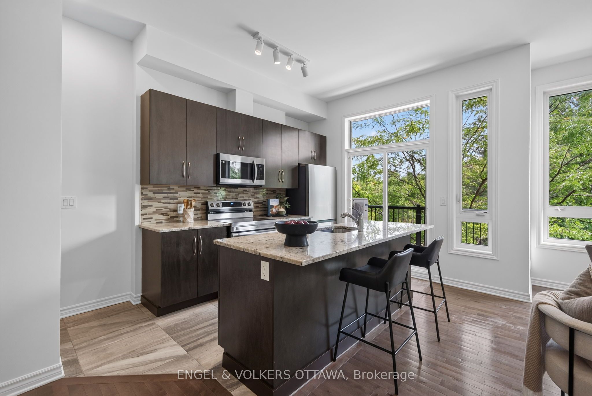 3652 Downpatrick Road Property Photo 13