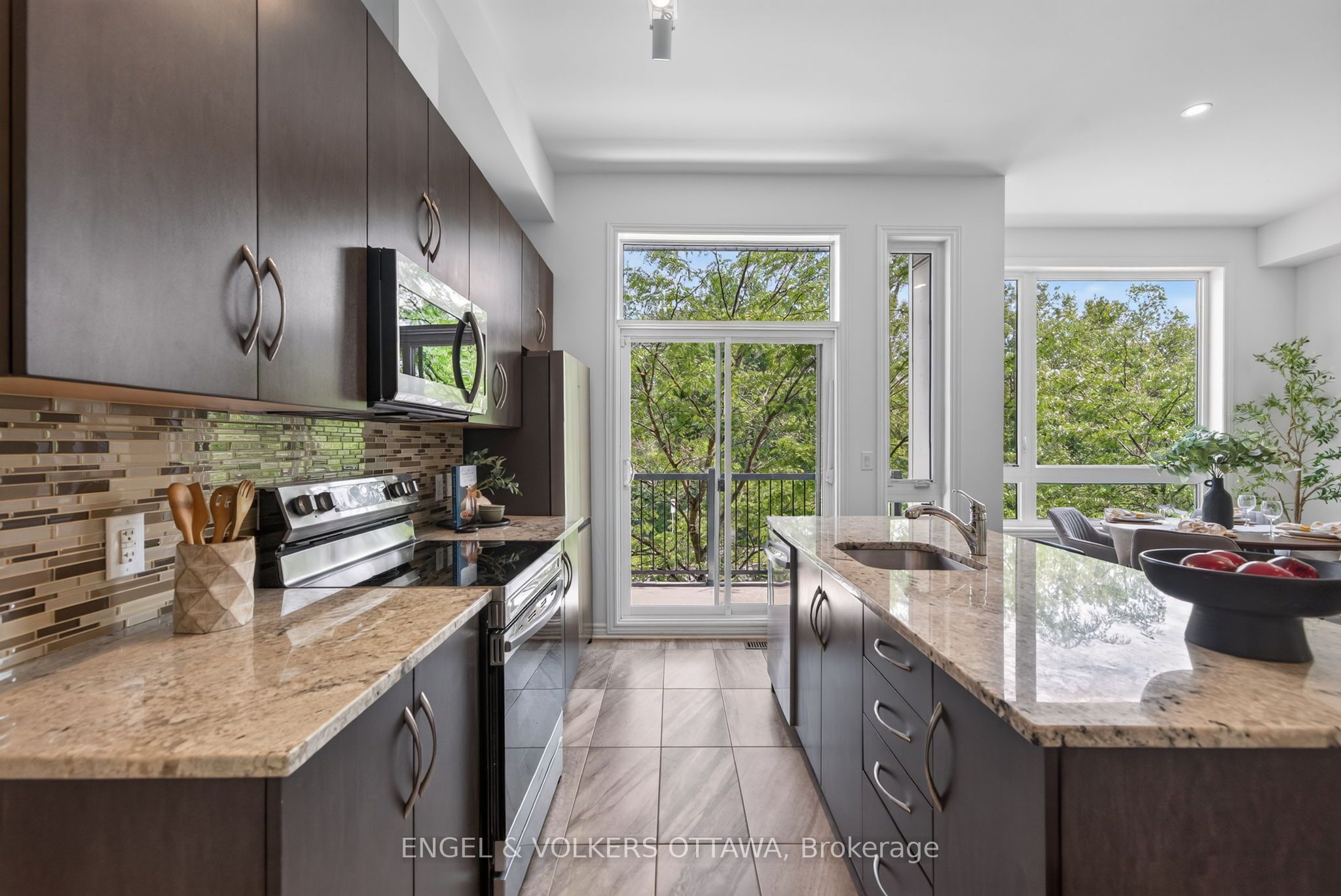 3652 Downpatrick Road Property Photo 14