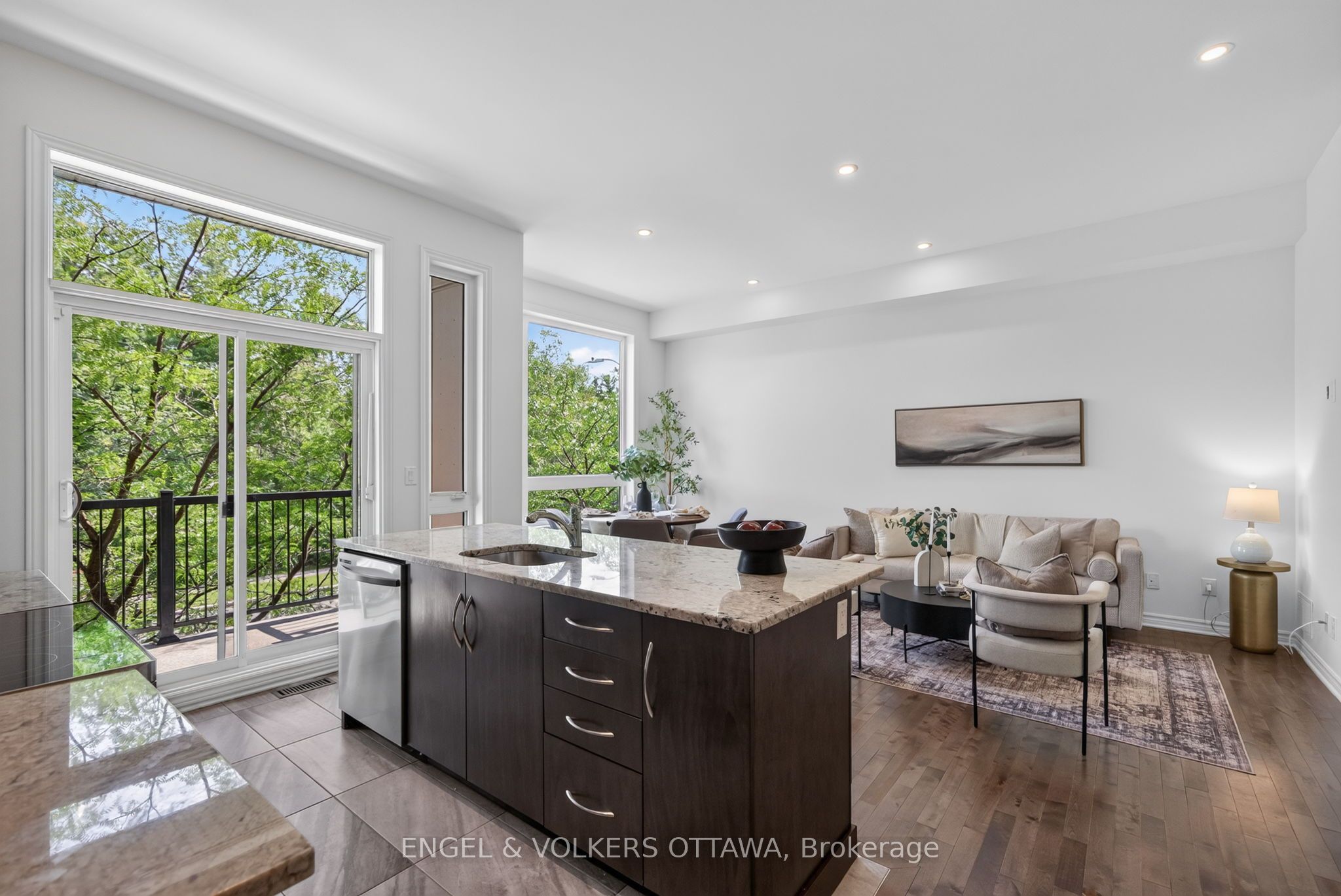 3652 Downpatrick Road Property Photo 15