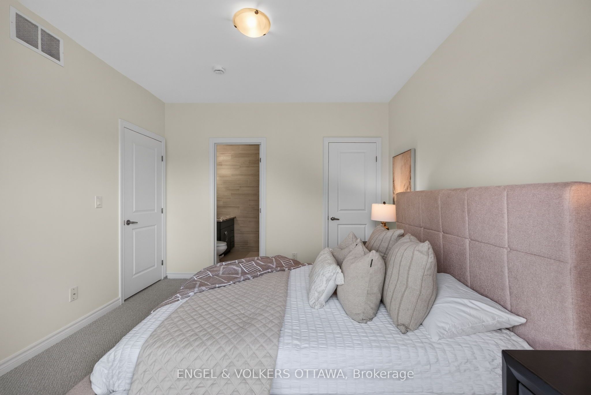 3652 Downpatrick Road Property Photo 25