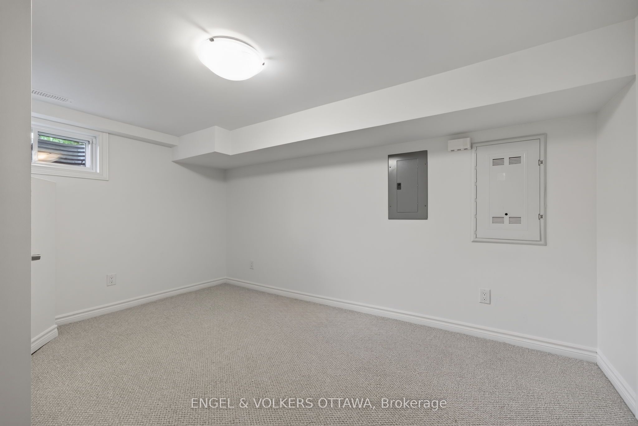 3652 Downpatrick Road Property Photo 34