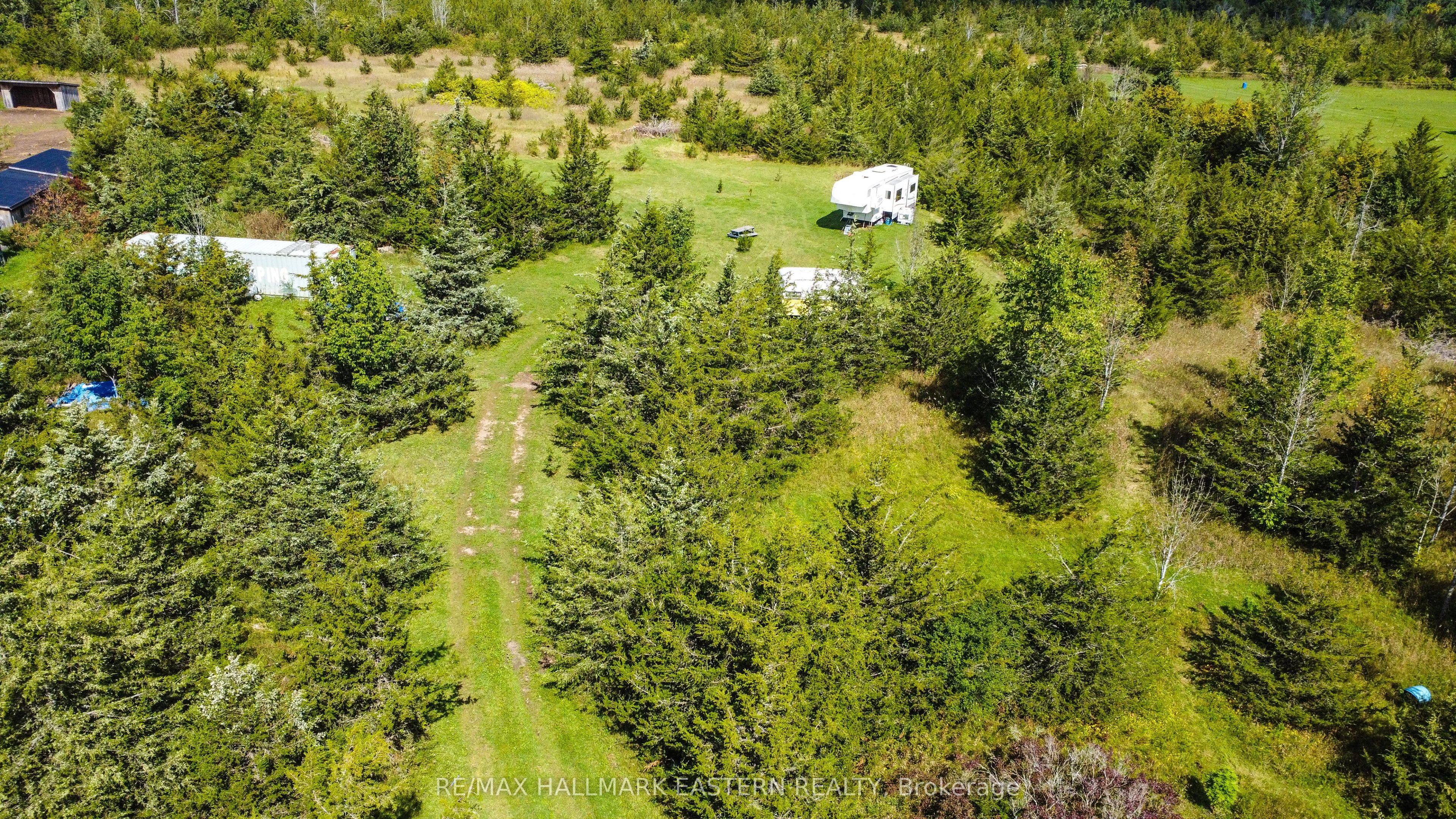 2098 13th Line E Property Photo 6