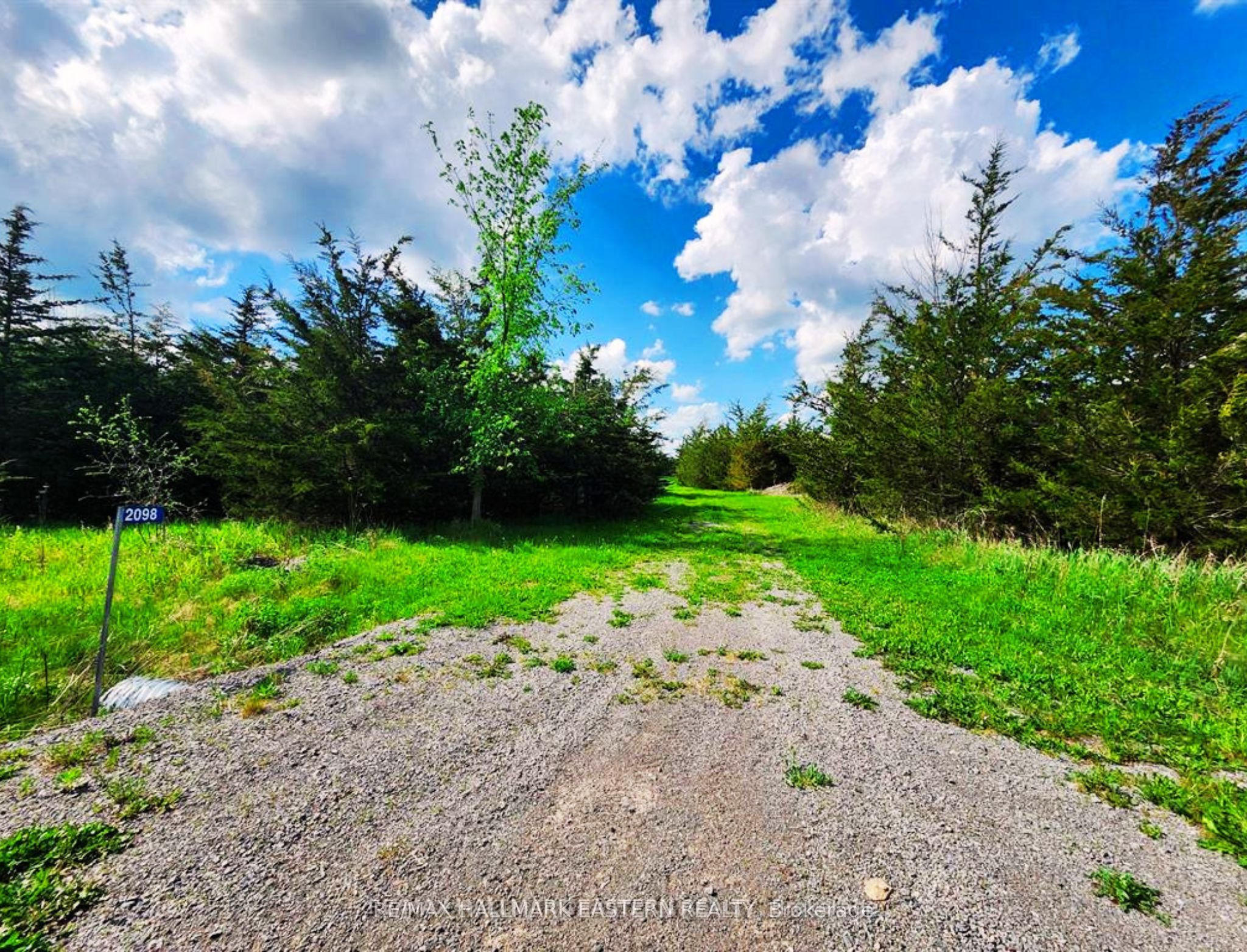 2098 13th Line E Property Photo 10