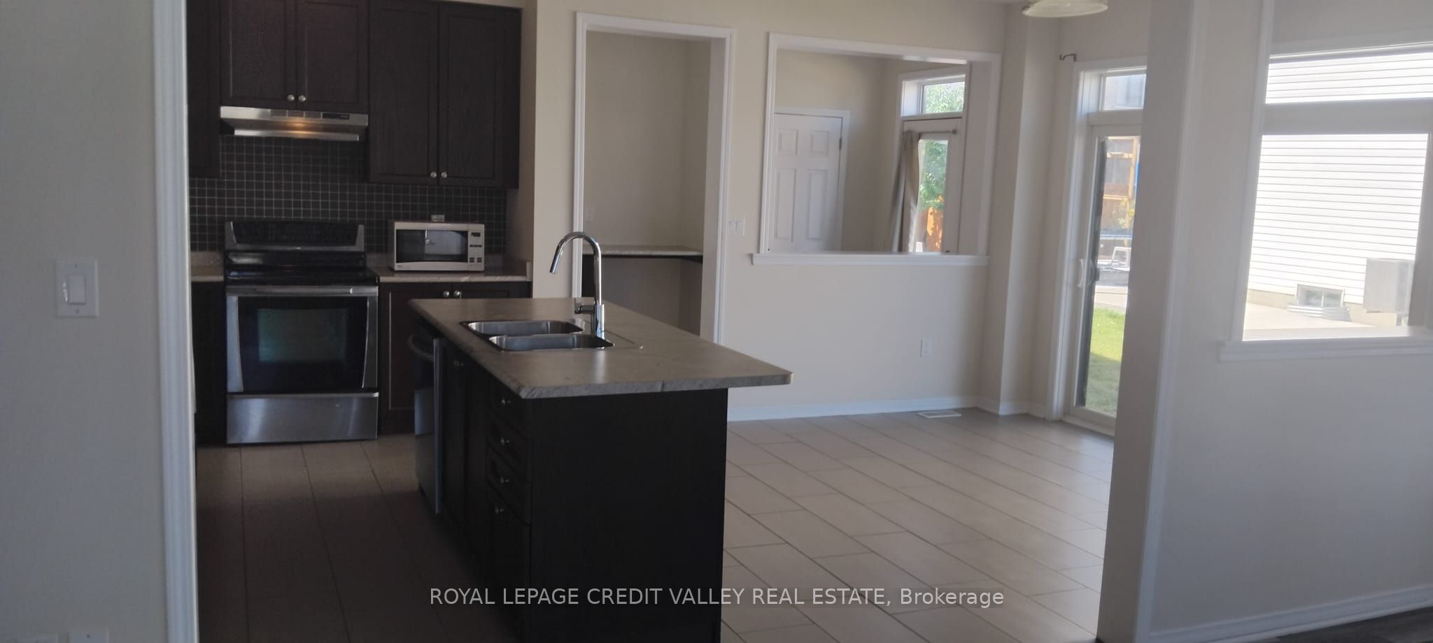 76 Fleming Crescent Property Photo 5