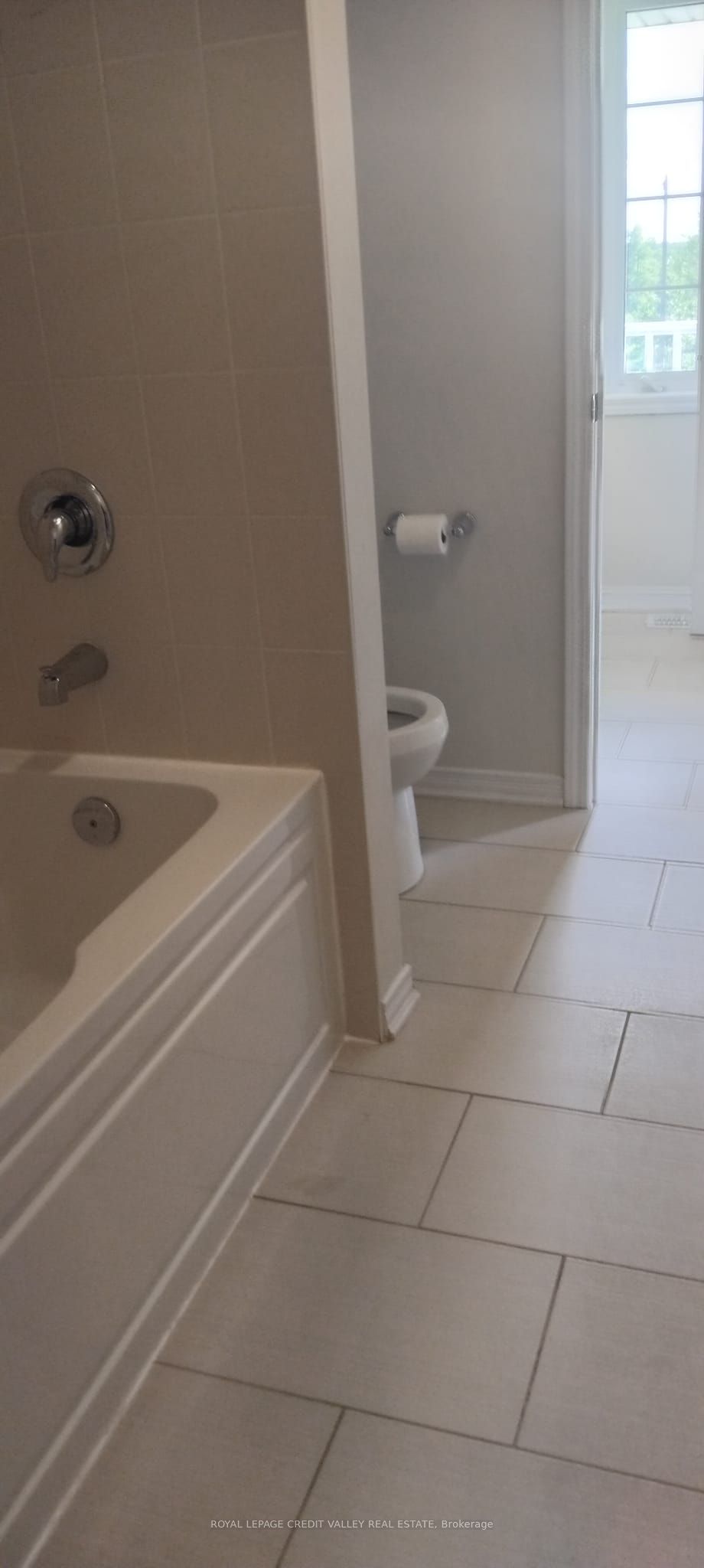 76 Fleming Crescent Property Photo 30