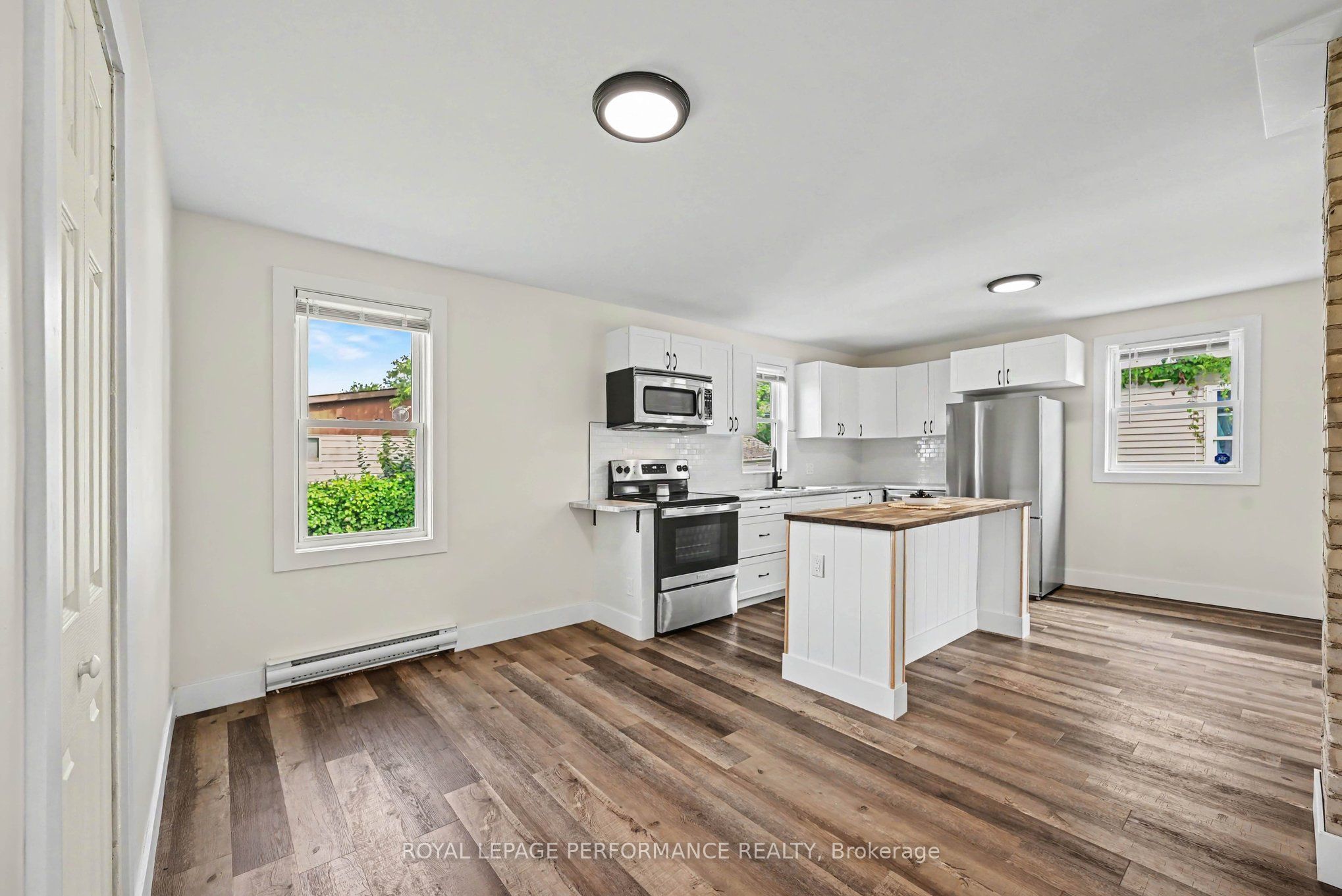 1008 Second Street E Property Photo 9