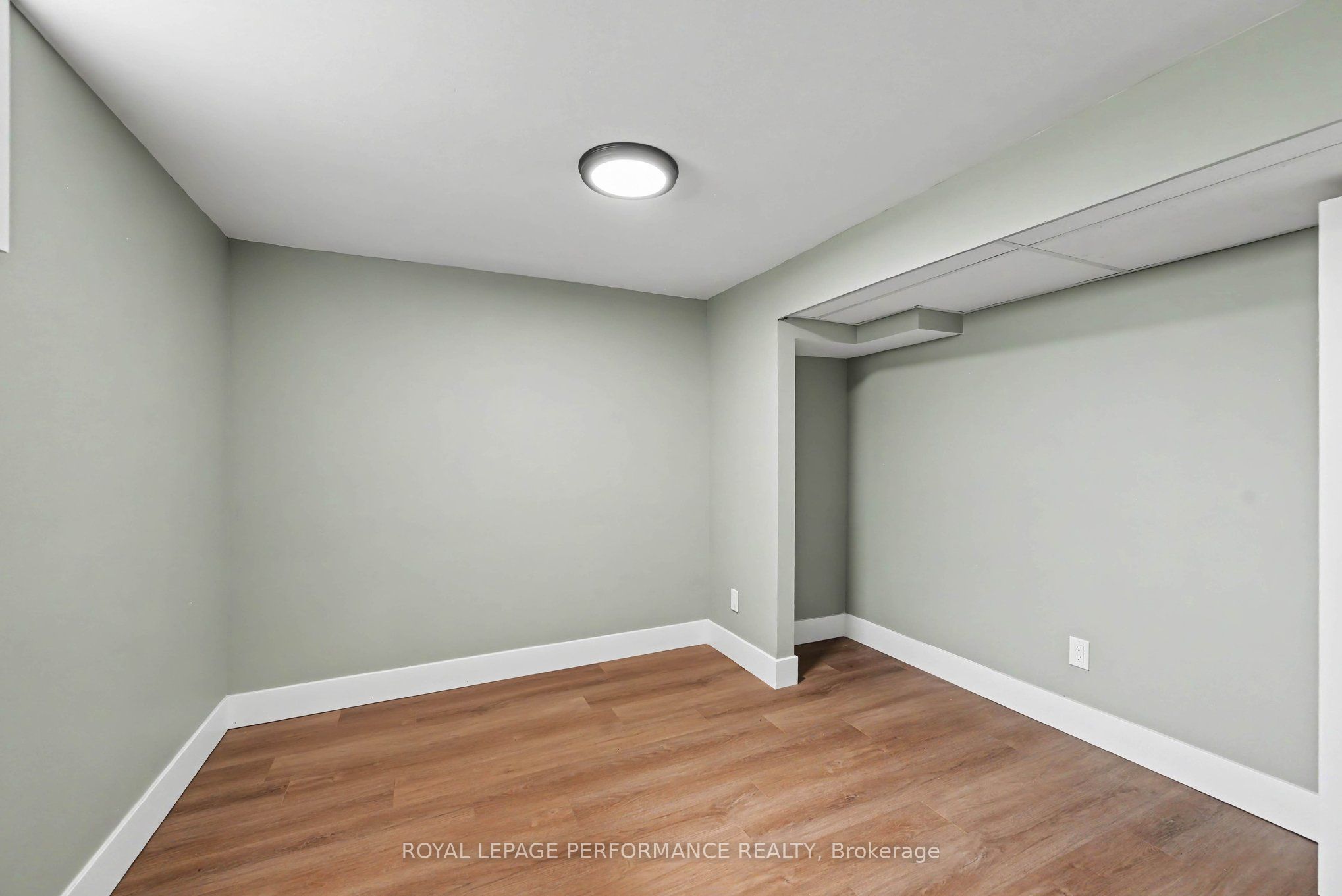 1008 Second Street E Property Photo 33