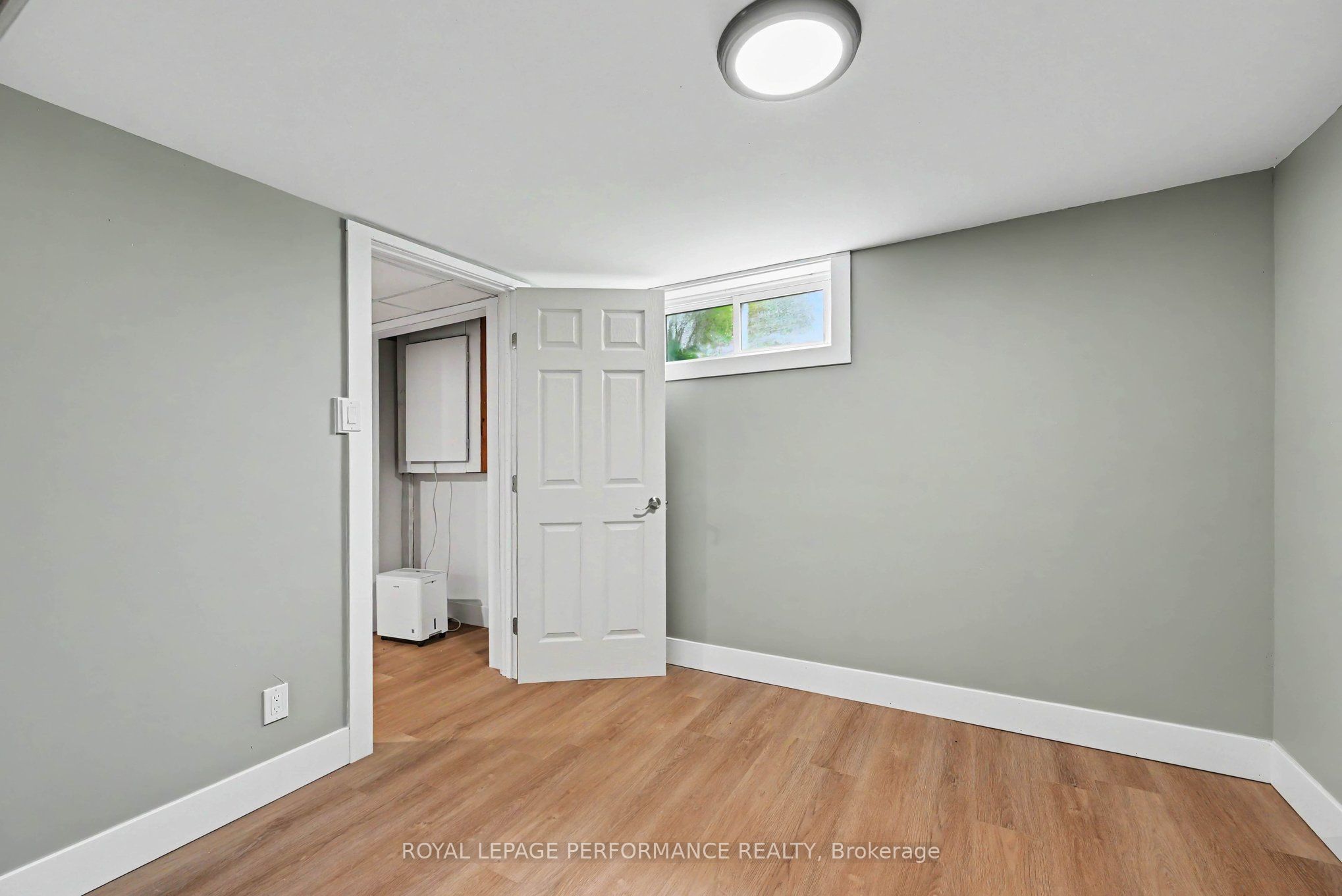 1008 Second Street E Property Photo 35