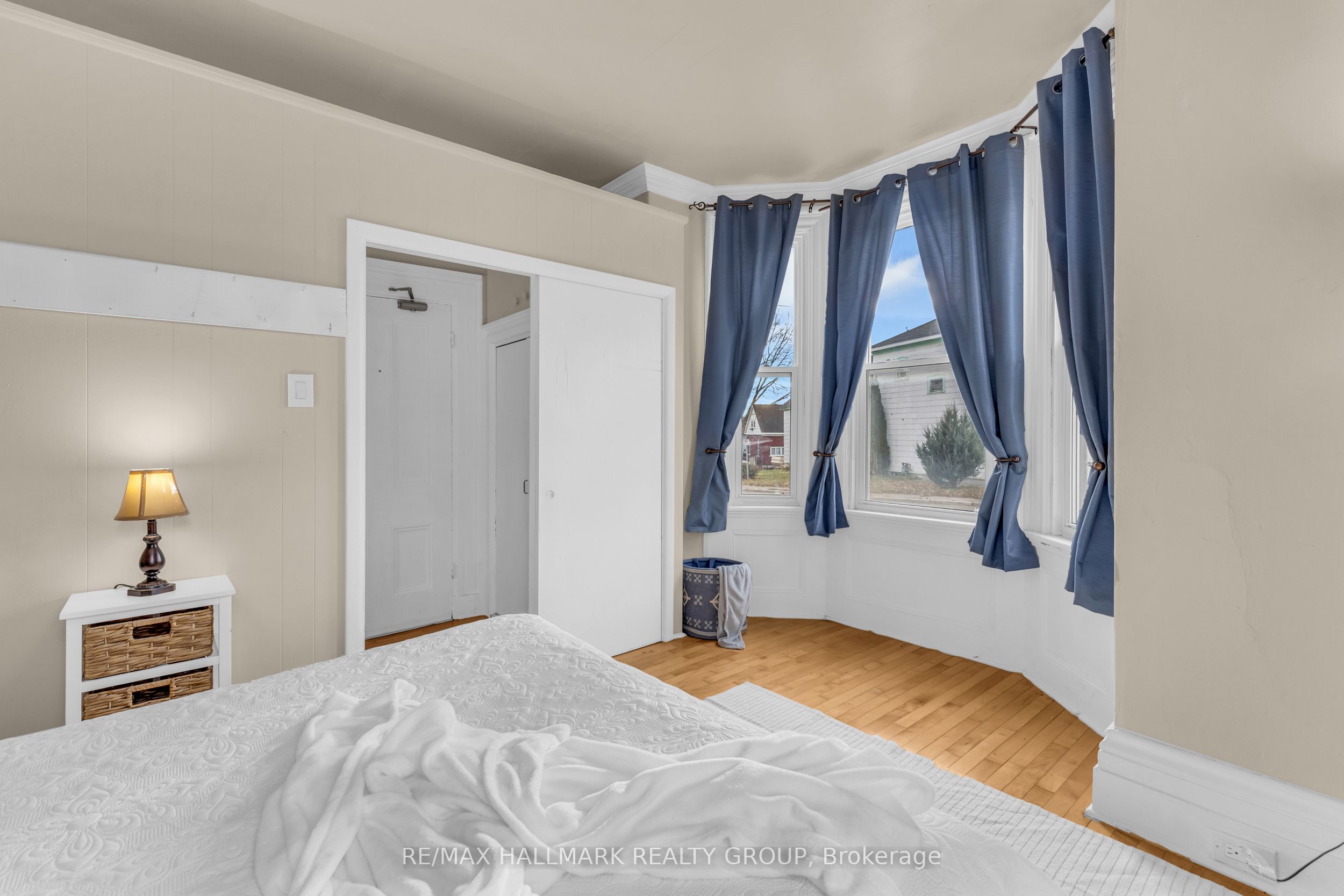 15 Elmsley Street N 3 Property Photo 6