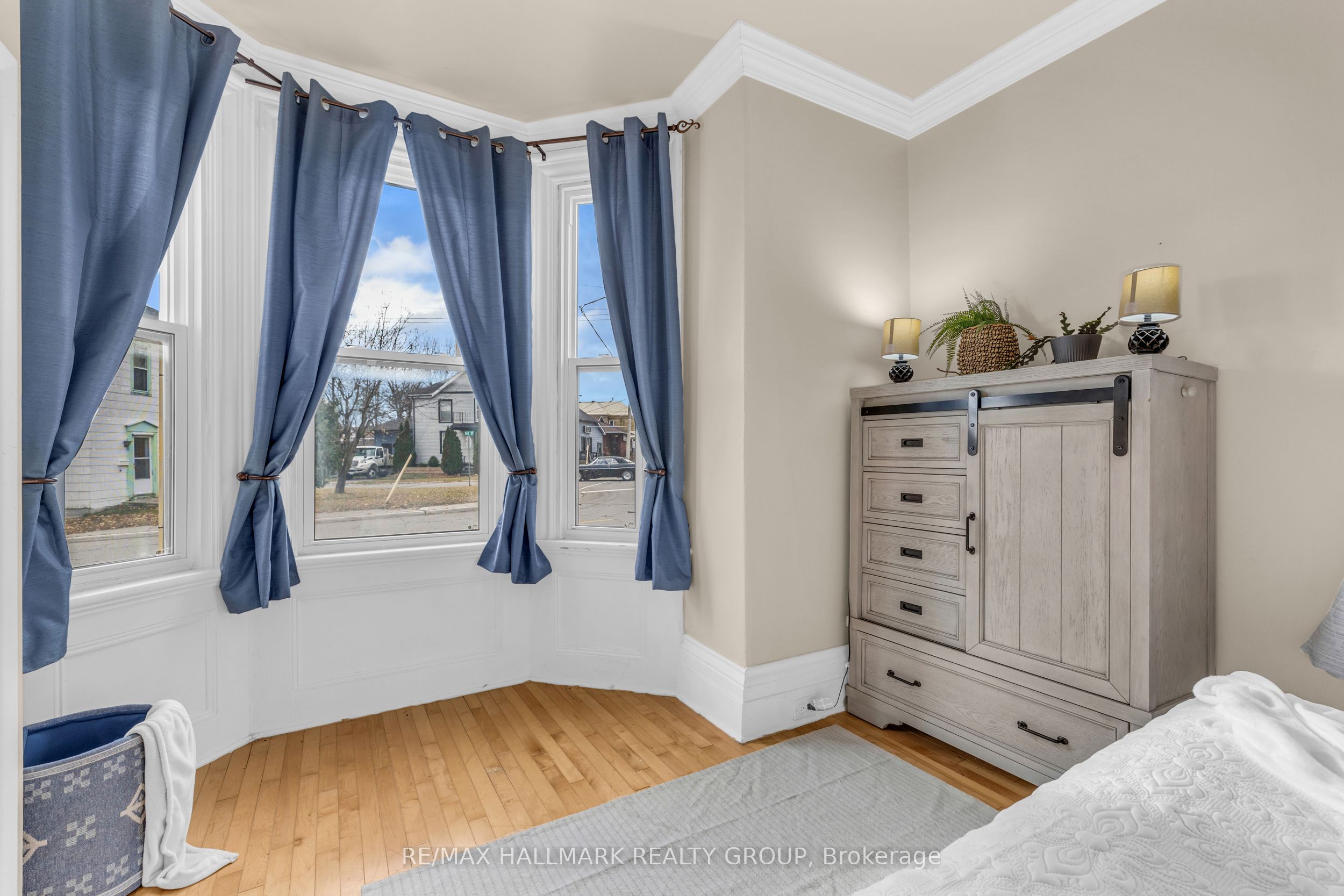 15 Elmsley Street N 3 Property Photo 8