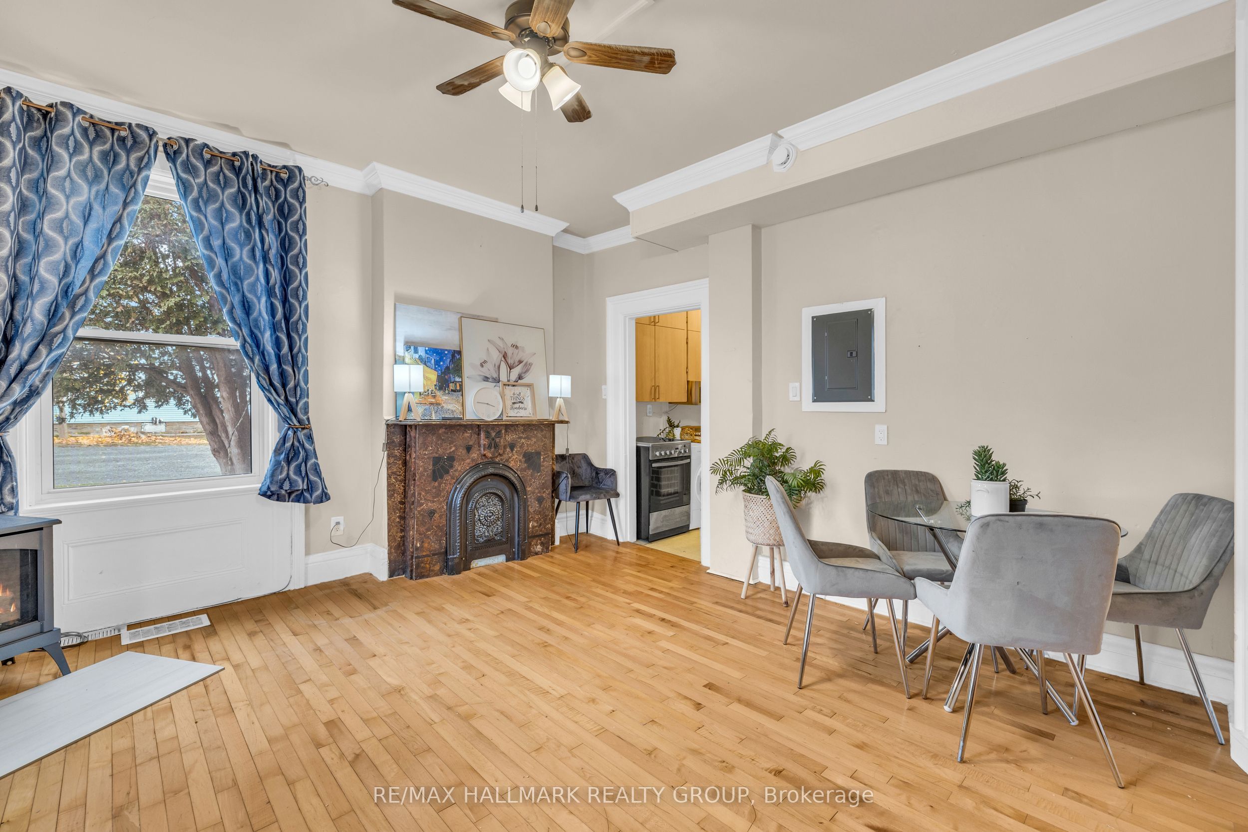 15 Elmsley Street N 3 Property Photo 15