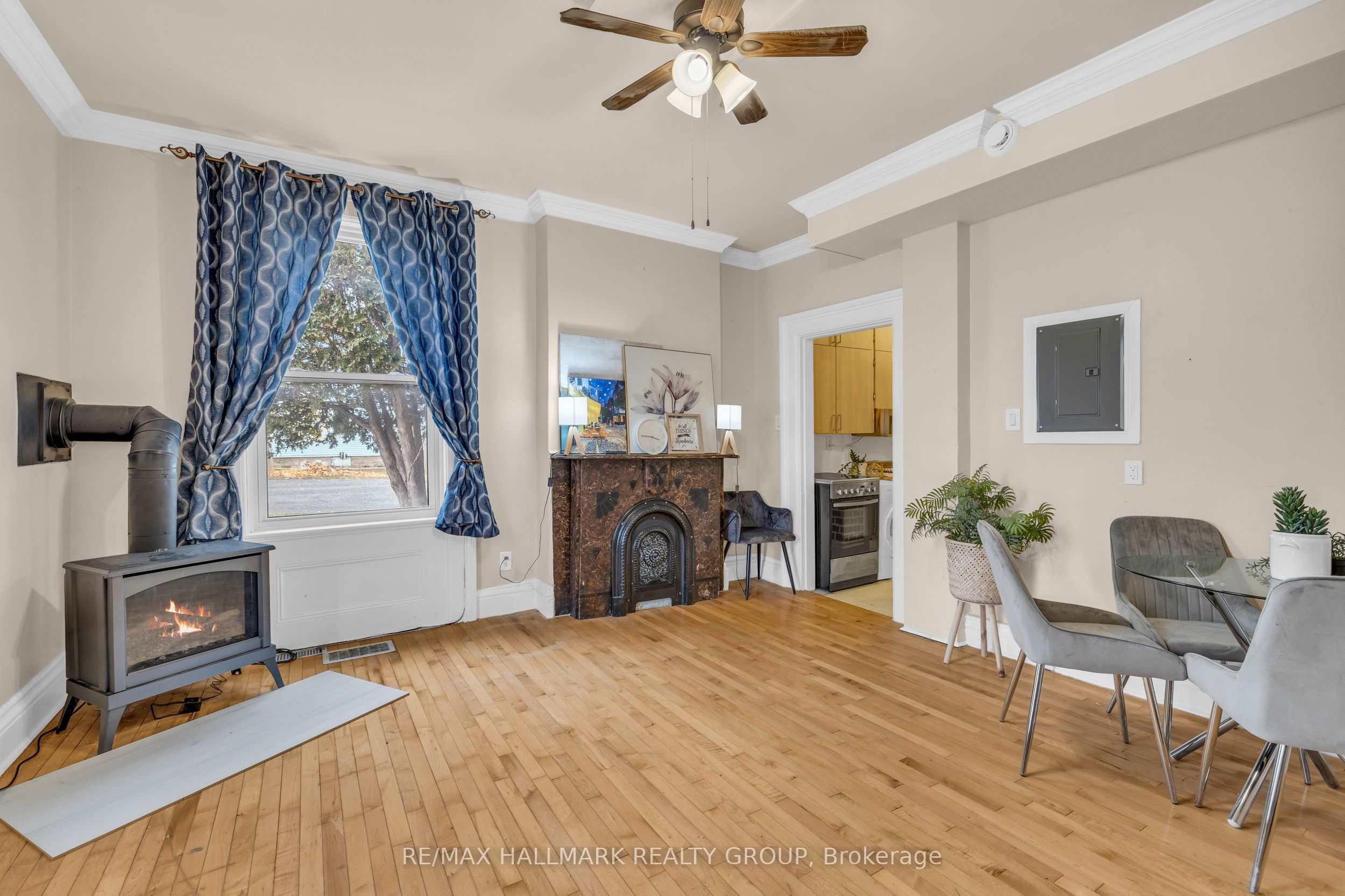 15 Elmsley Street N 3 Property Photo 17