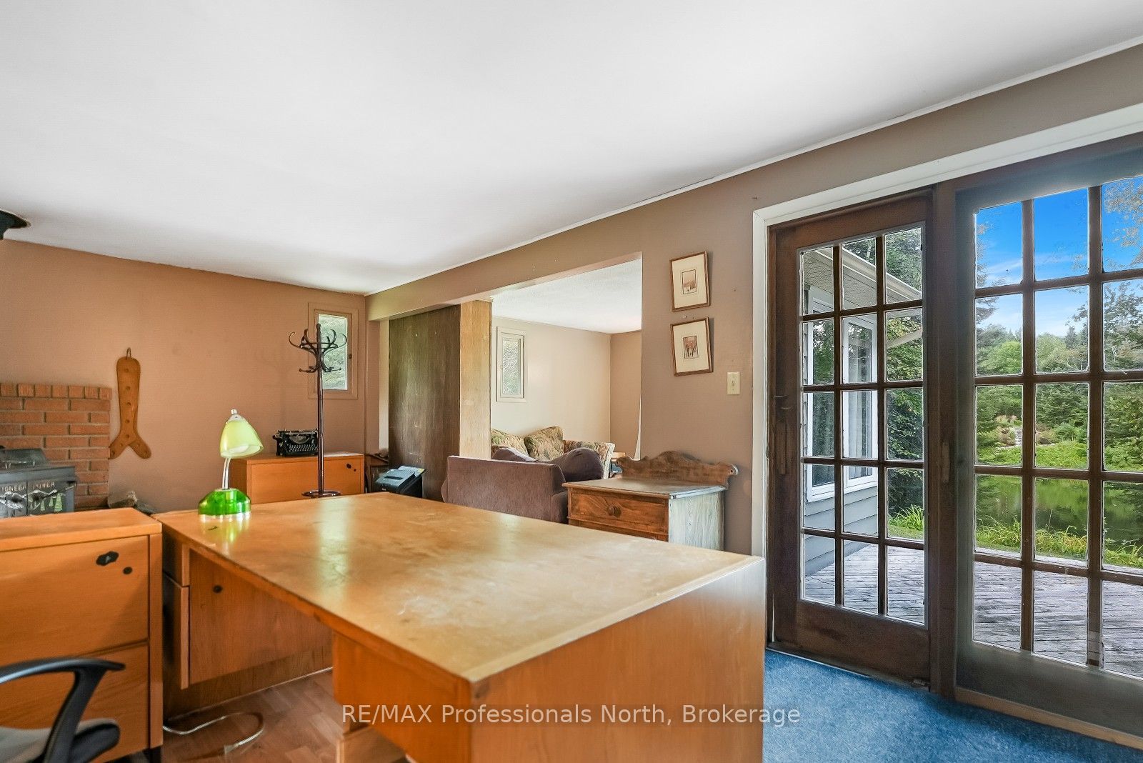 1052 Ablett Court Property Photo 14