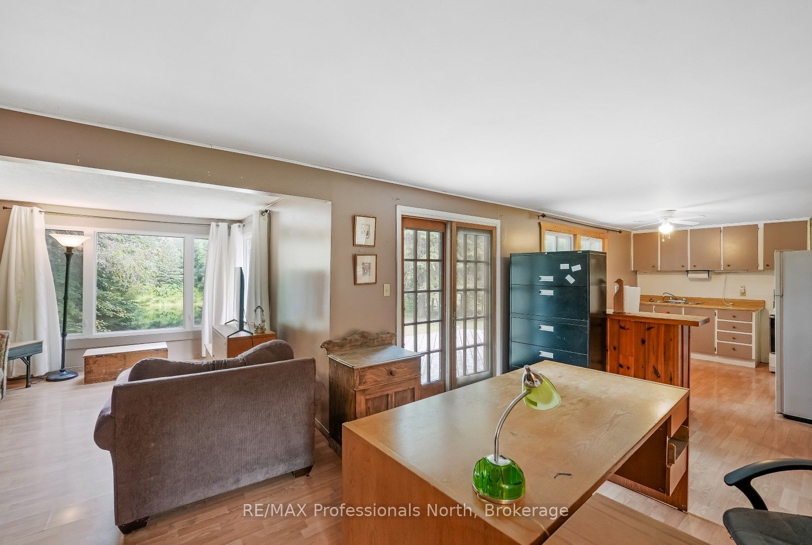 1052 Ablett Court Property Photo 18