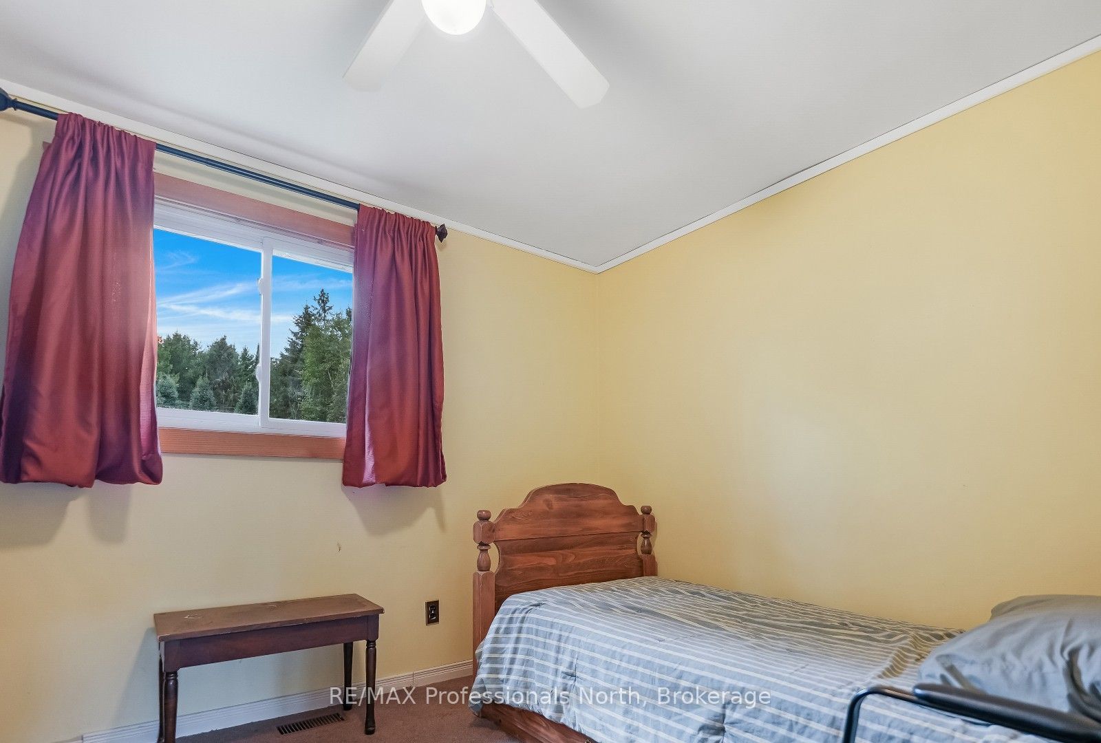 1052 Ablett Court Property Photo 22