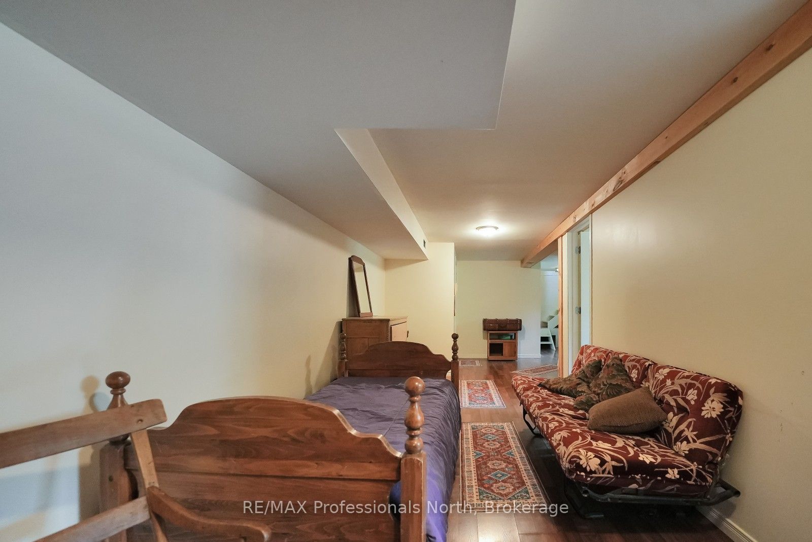 1052 Ablett Court Property Photo 28