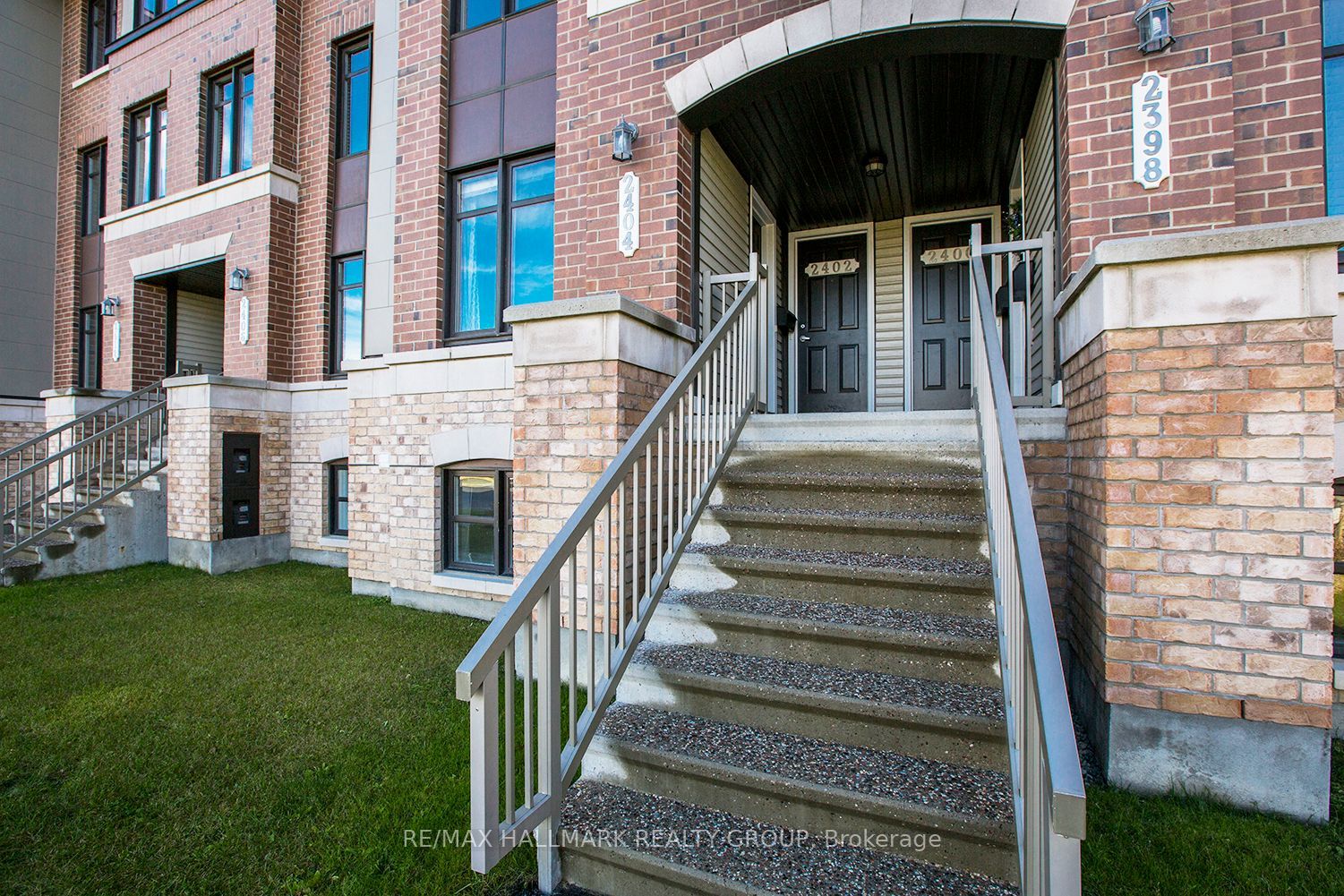 2404 Esprit Drive Property Photo 1