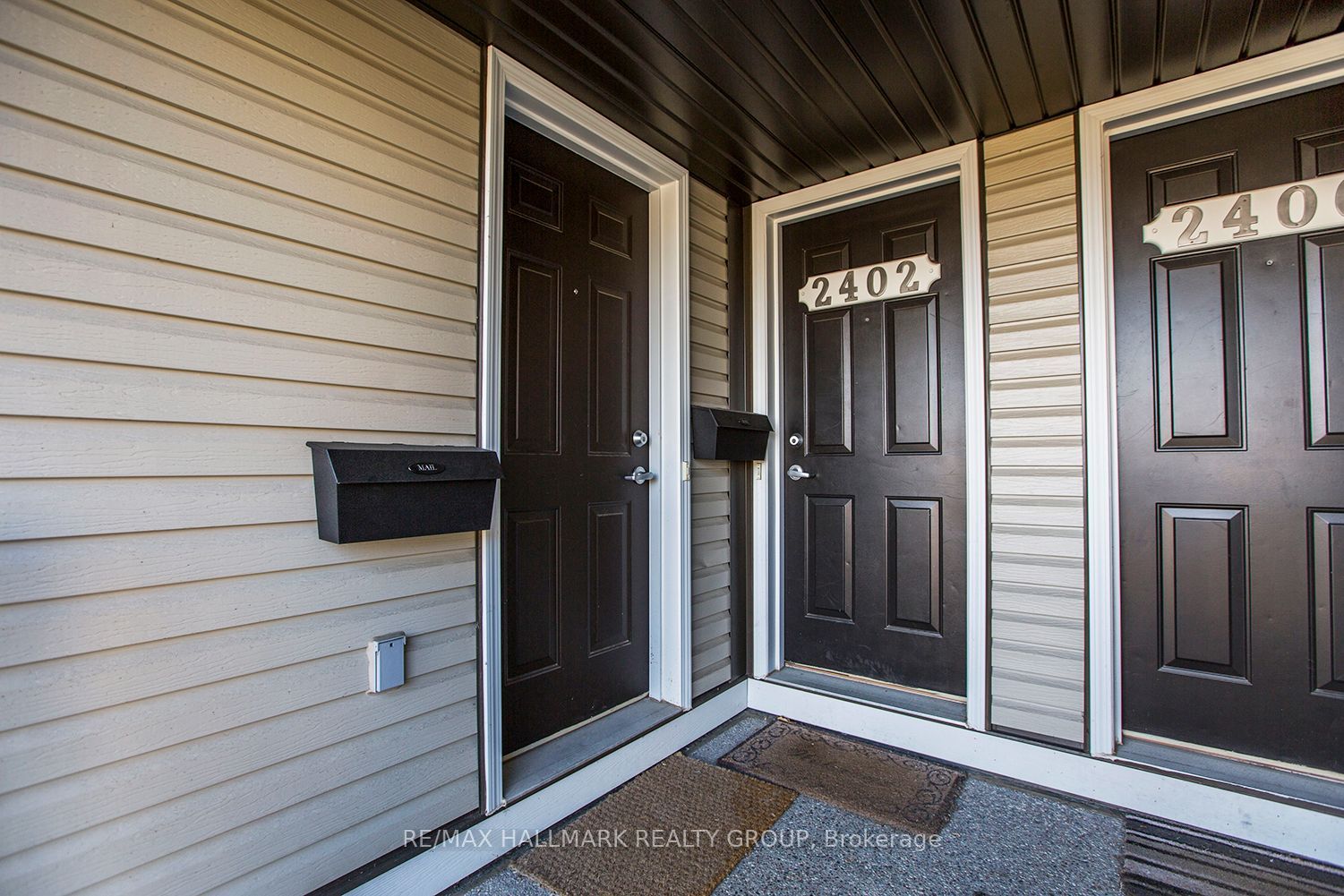 2404 Esprit Drive Property Photo 3