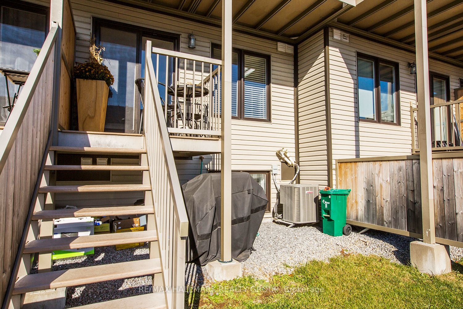 2404 Esprit Drive Property Photo 6