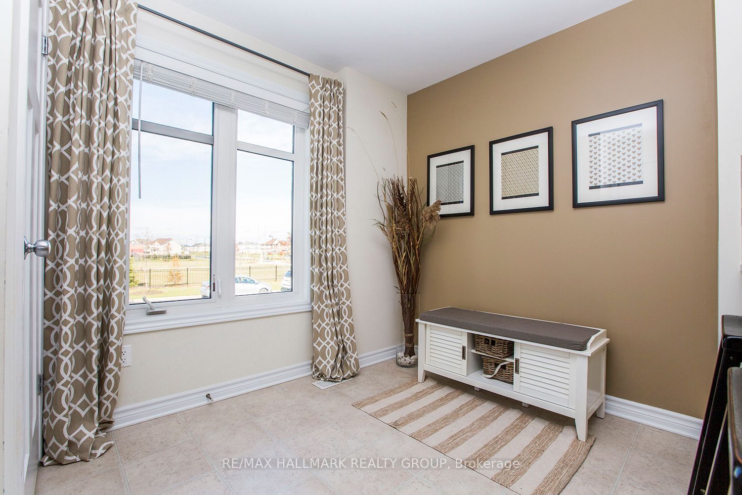 2404 Esprit Drive Property Photo 19