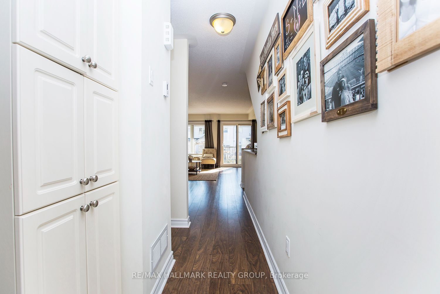 2404 Esprit Drive Property Photo 25