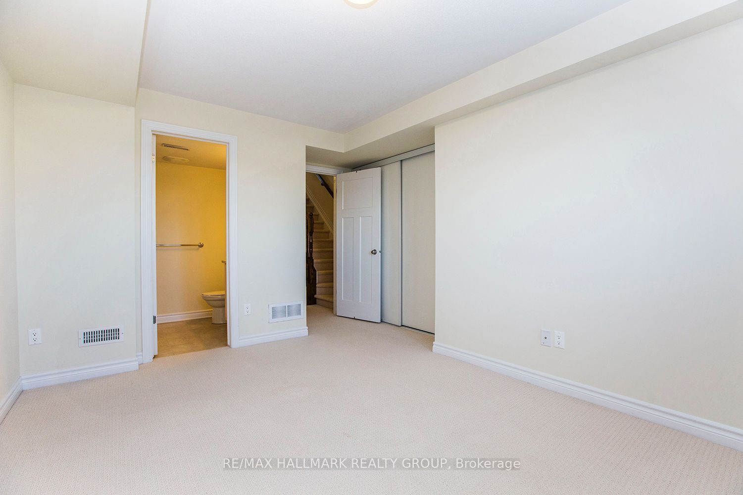 2404 Esprit Drive Property Photo 28
