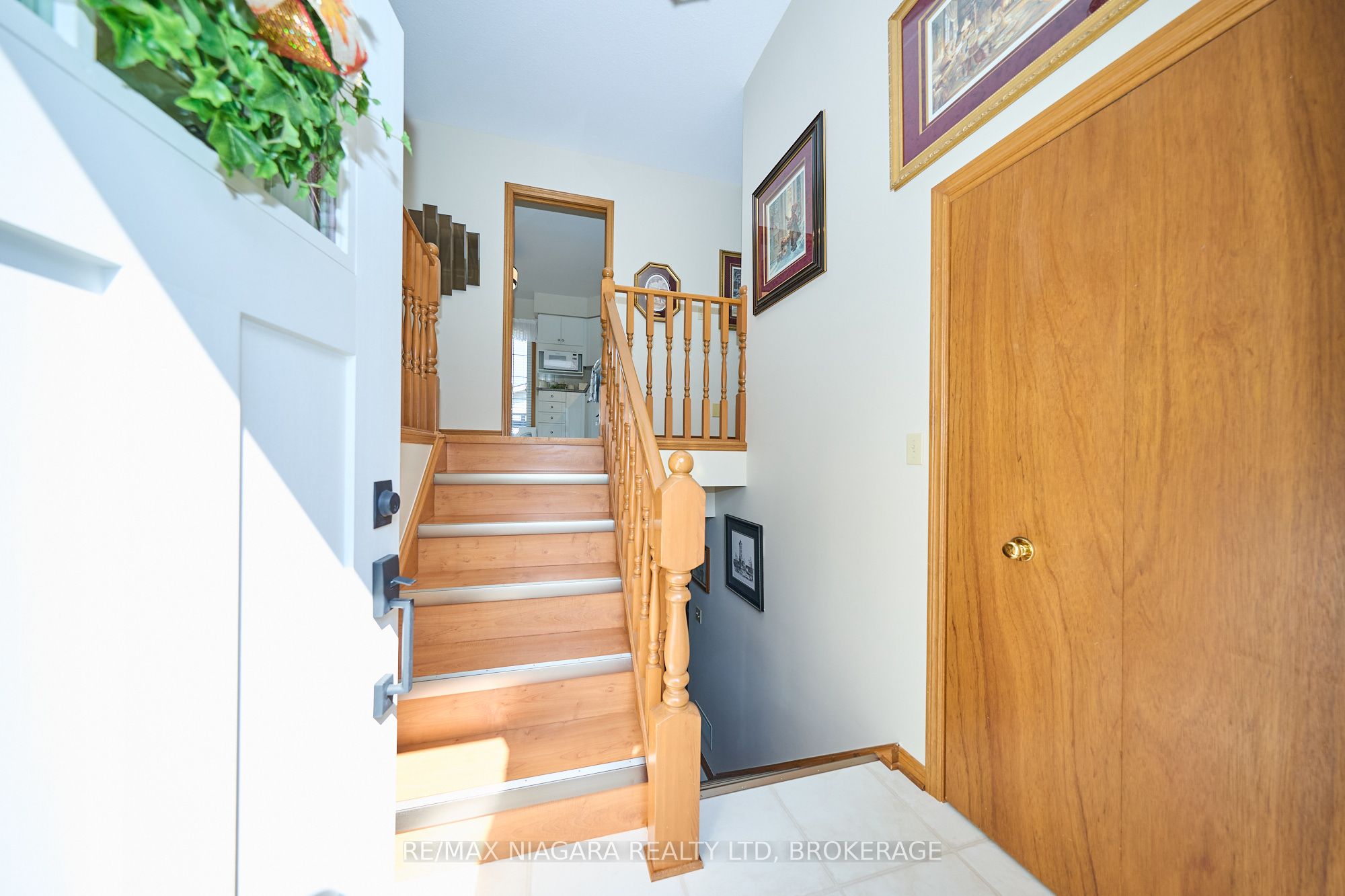 524 Lakeview Road Property Photo 4
