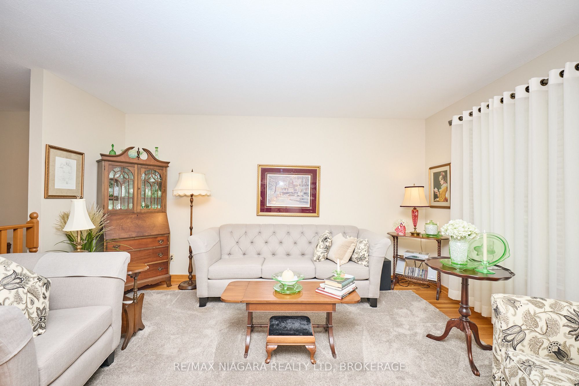 524 Lakeview Road Property Photo 8