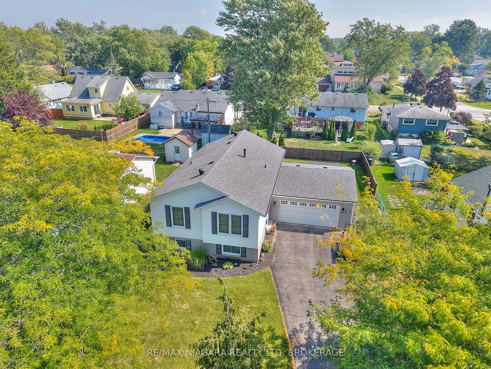 524 Lakeview Road Property Photo 34