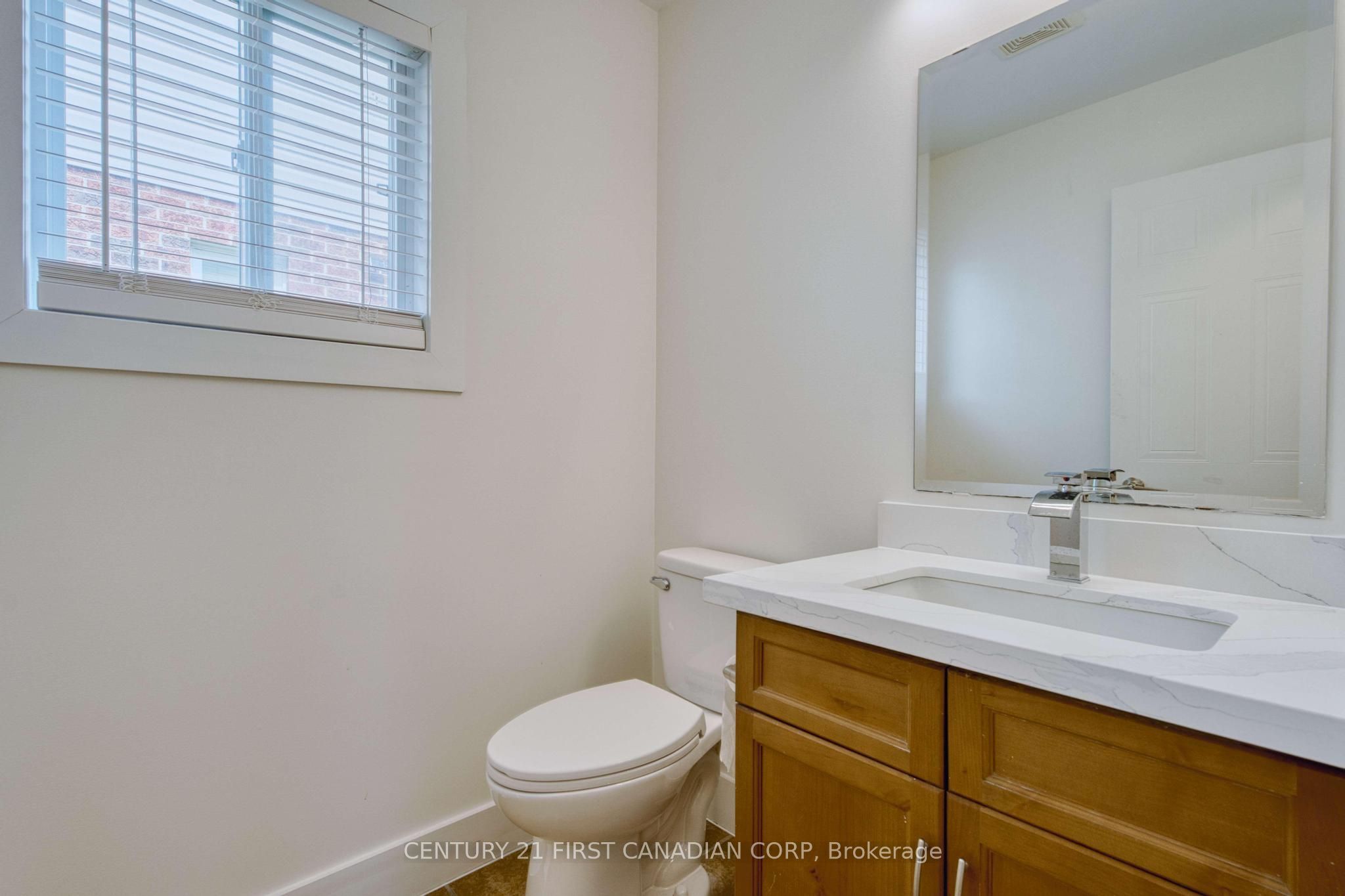 799 Oakcrossing Road Property Photo 19