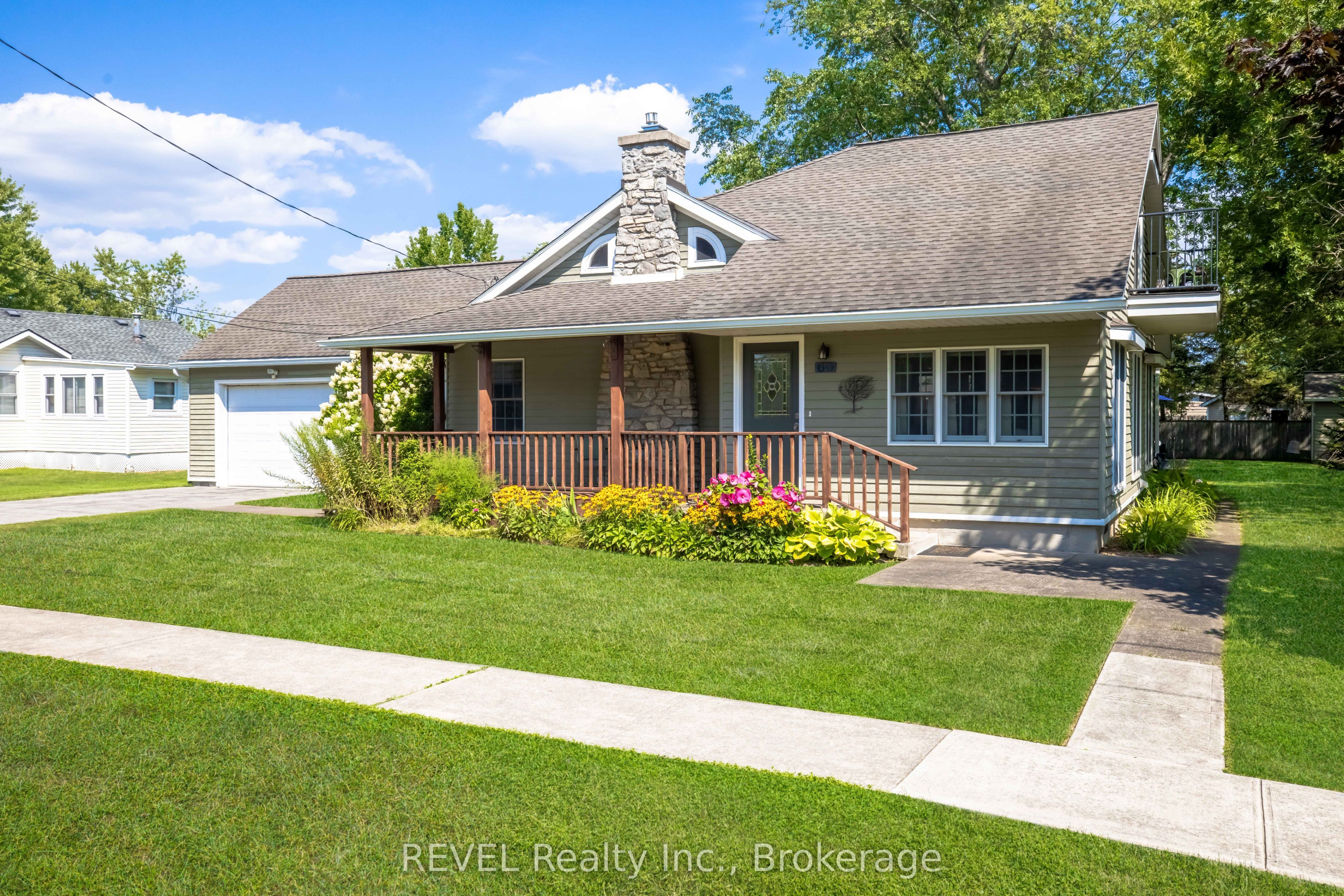 60 Bernard Avenue Property Photo 2