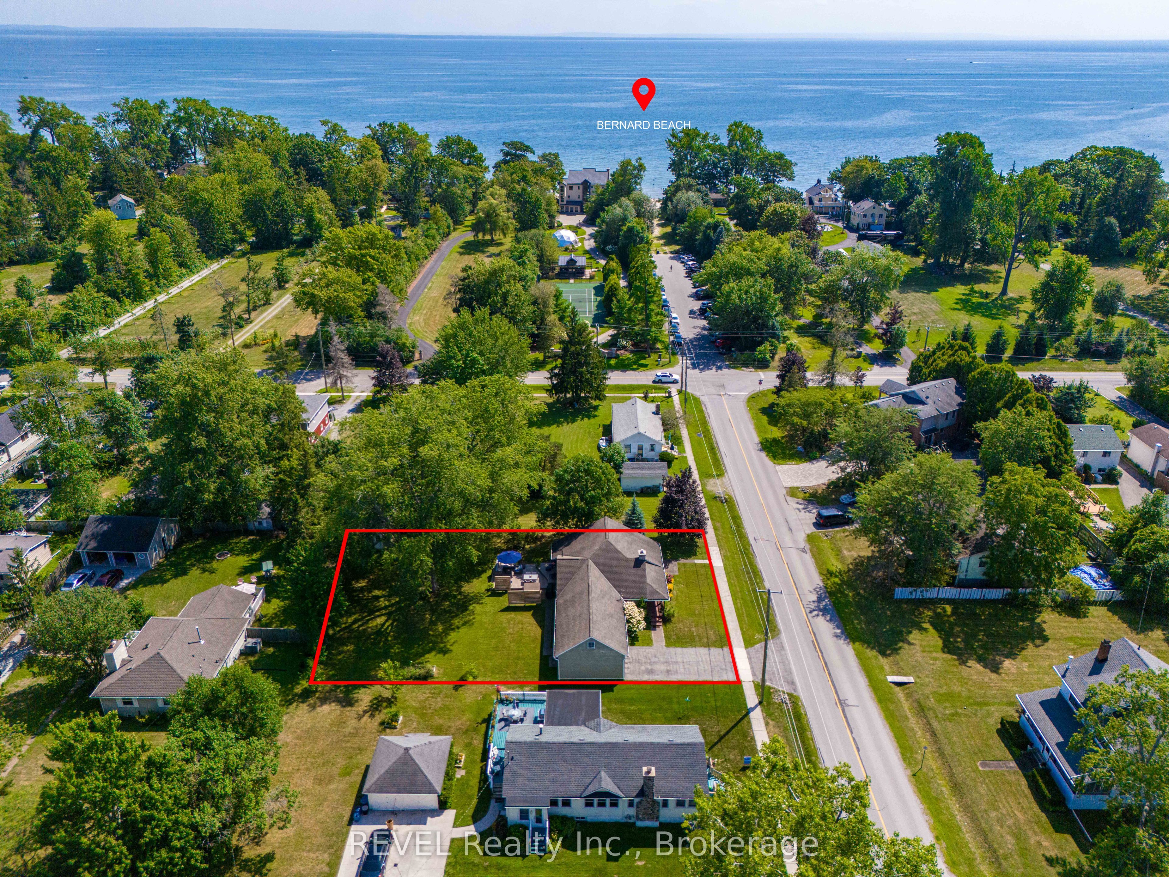 60 Bernard Avenue Property Photo 3
